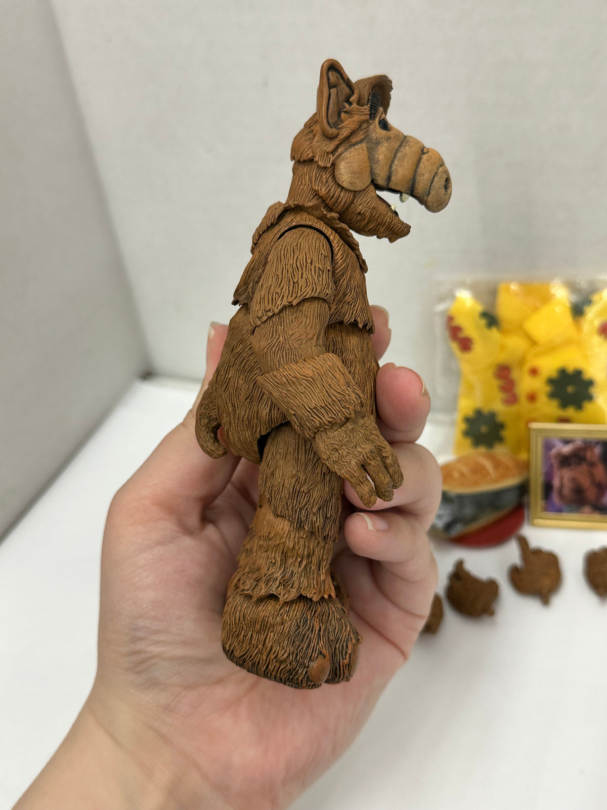 NECA ALF Ultimate Series Alien Life Form - ALF 7” Loose Figure