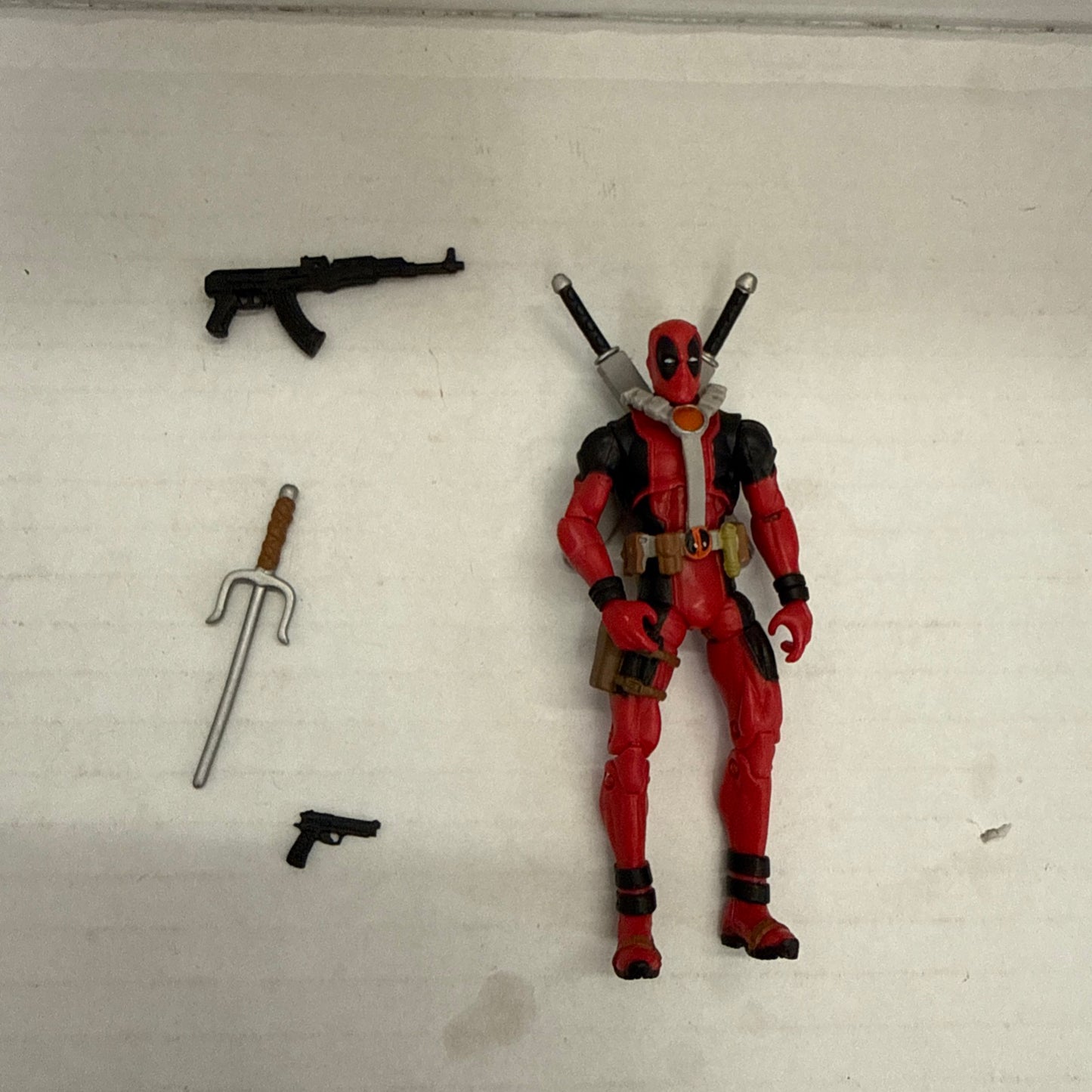 Marvel Universe Wolverine Origins - Deadpool 3.75” Loose Figure