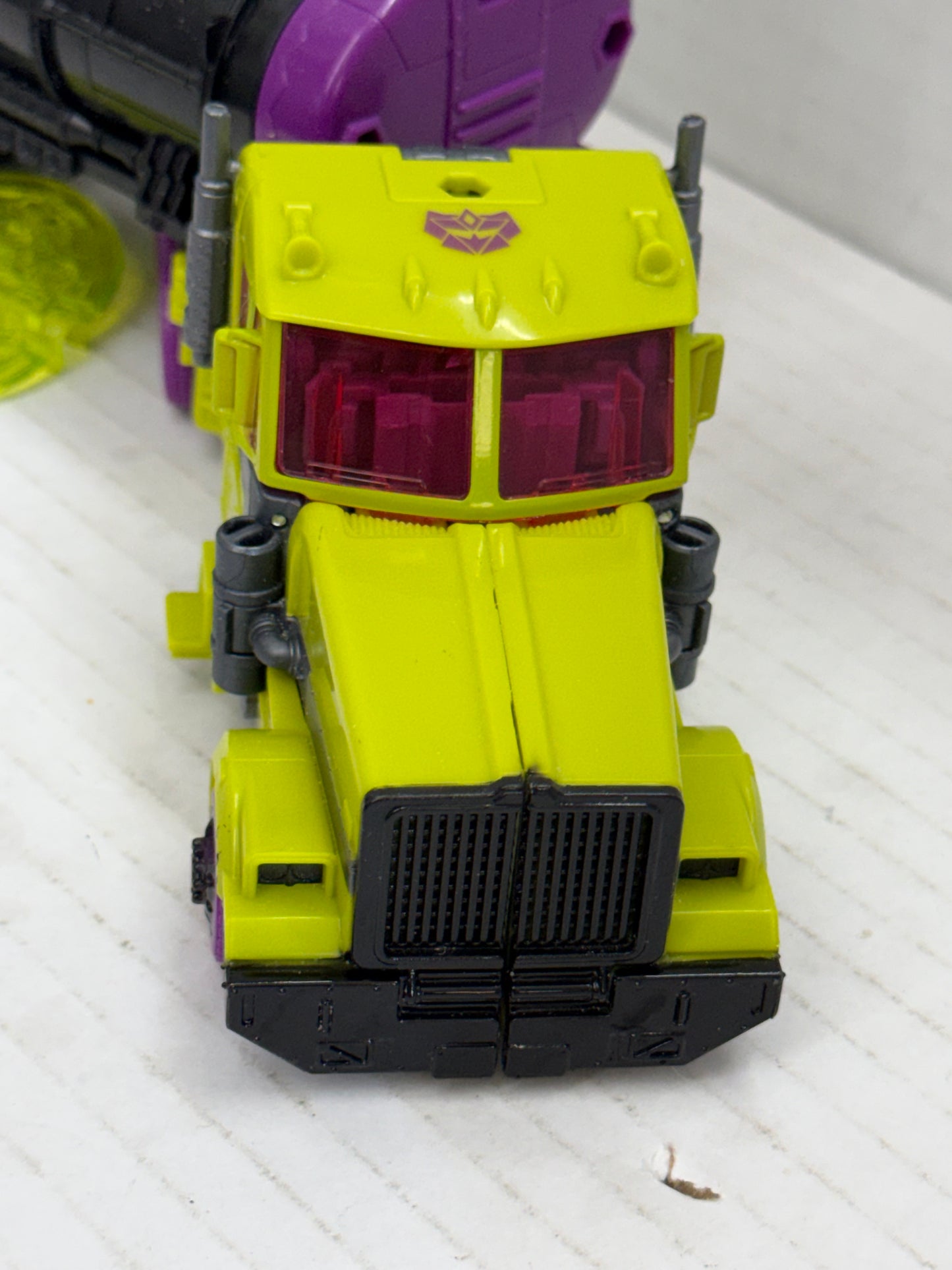 Transformers Legacy TOXITRON Evolution Leader Class G2 Universe