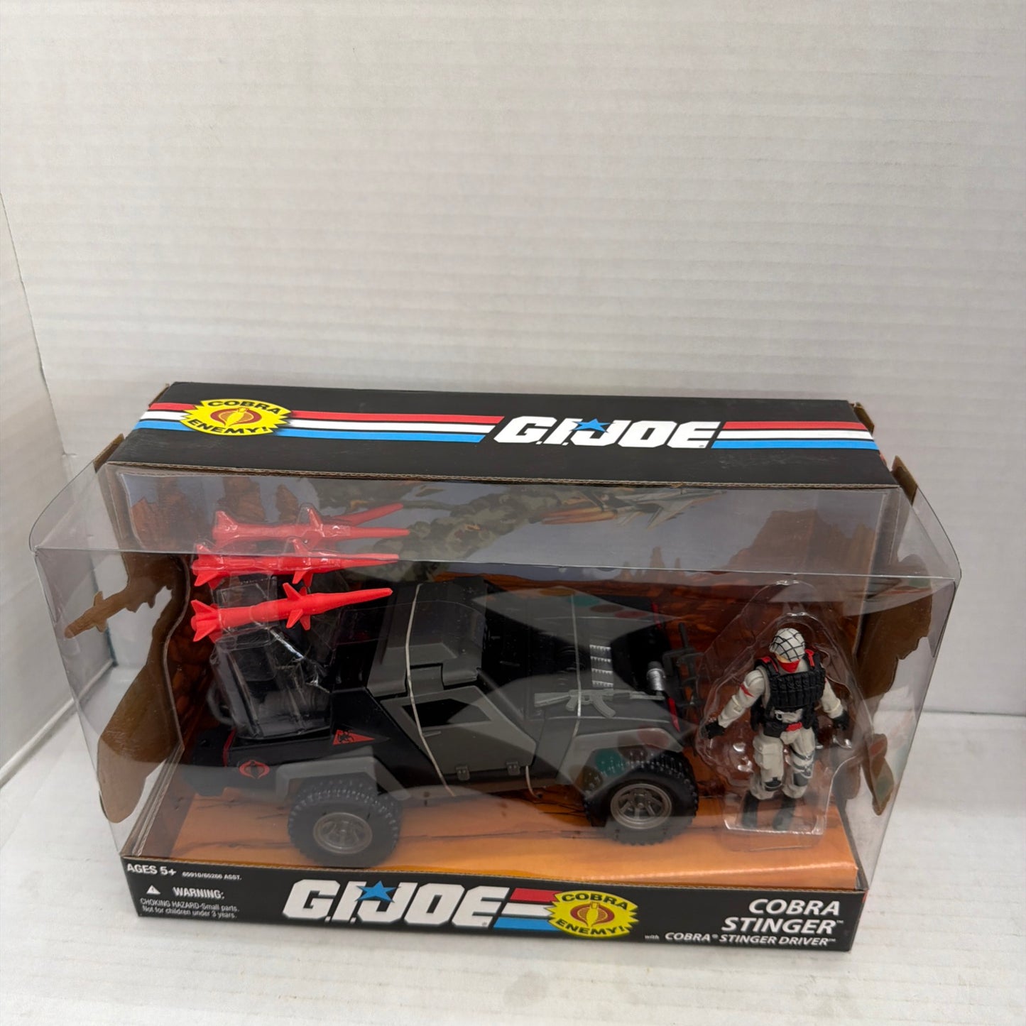 Hasbro 2008 GI JOE 25TH ANNIVERSARY COBRA STINGER WITH DRIVER