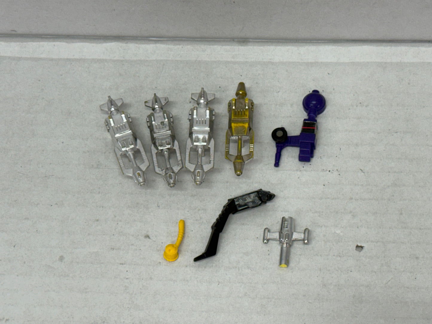 G1 INSECTICON PARTS LOT TRANSFORMERS - LIST IN DESCRIPTION