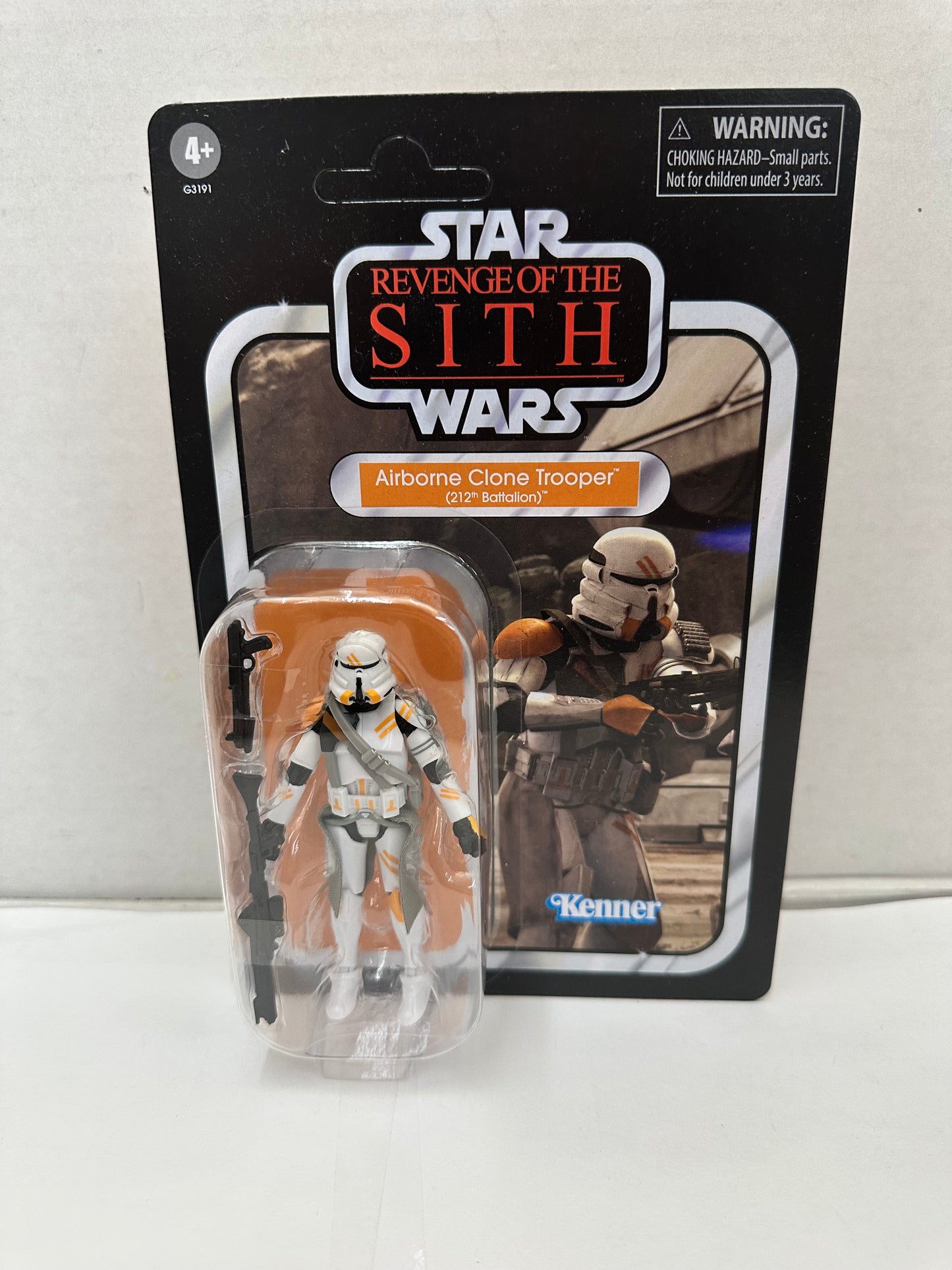 Star Wars The Vintage Collection TVC Airborne Clone Trooper VC399 Unpunched