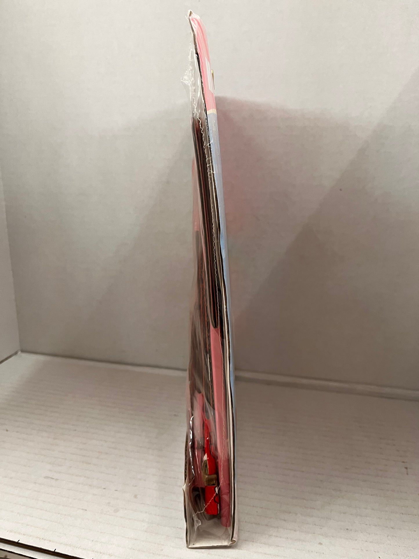 HELLO KITTY CUPCAKE STAND Holds 24 Cupcakes