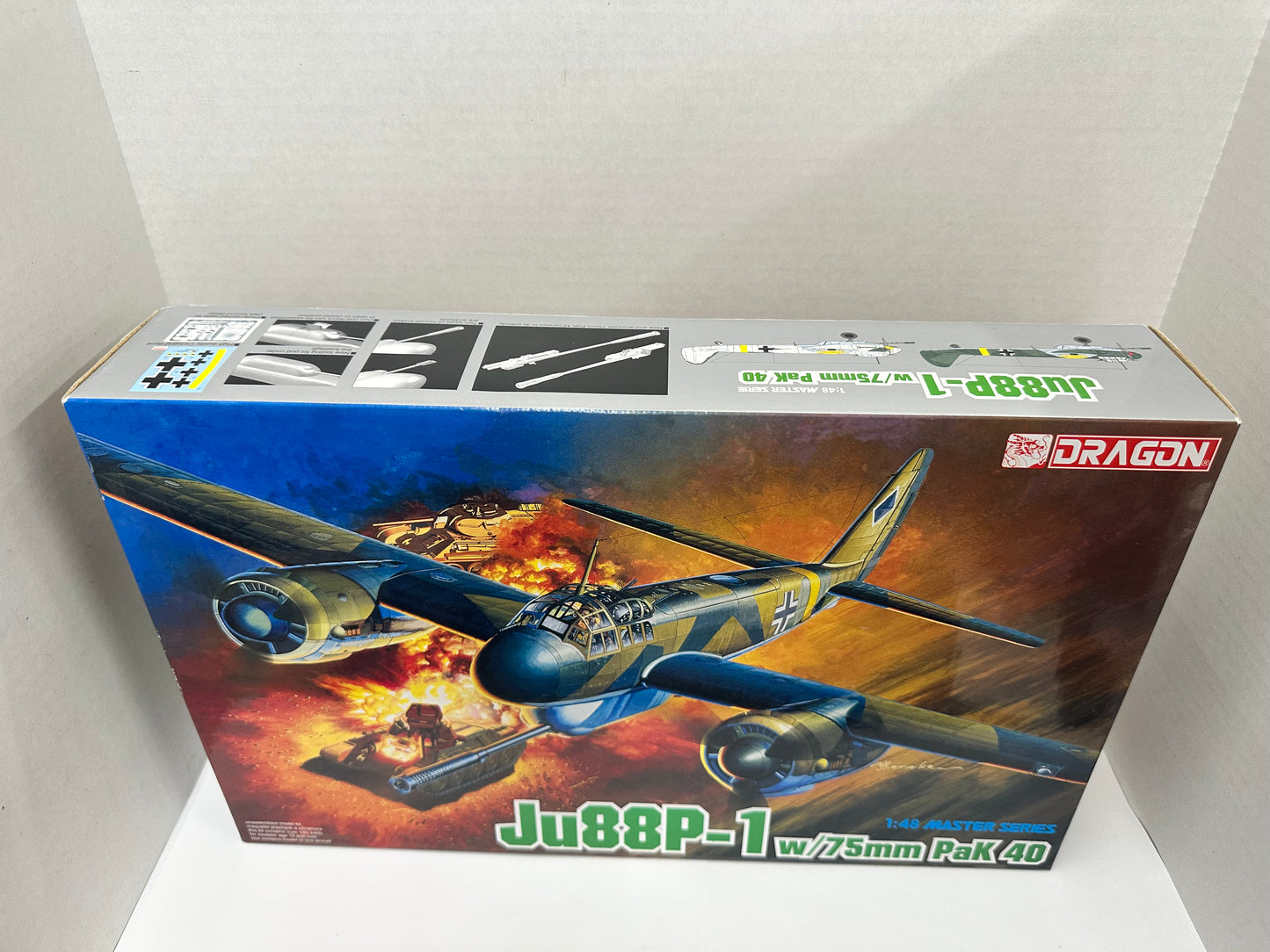 Dragon 1:48 Scale WWII German Ju88P-1 w/75mm PaK 40 Master Series Model Kit
