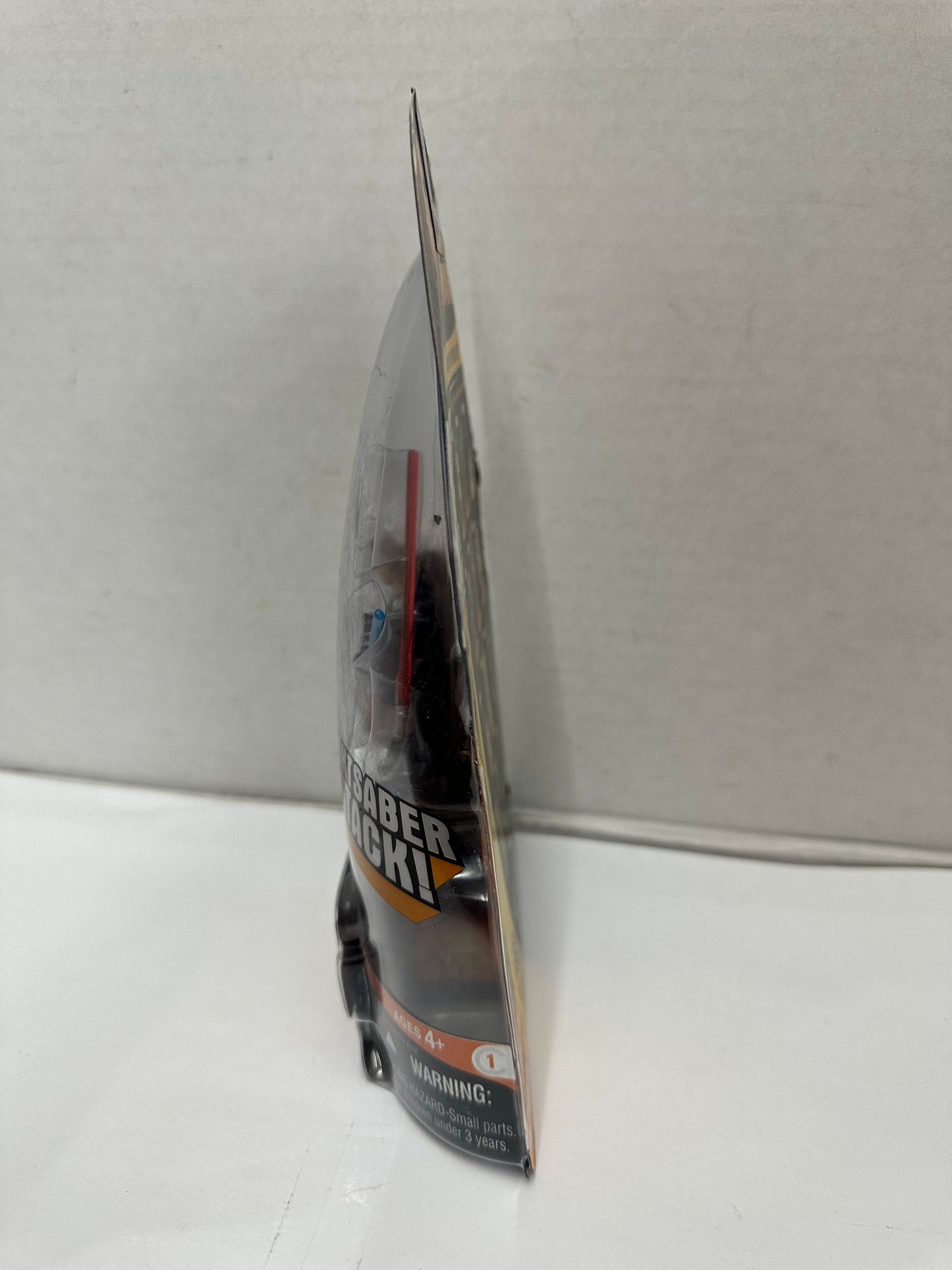 Hasbro Star Wars Revenge of the Sith Anakin Skywalker Lightsaber Attack