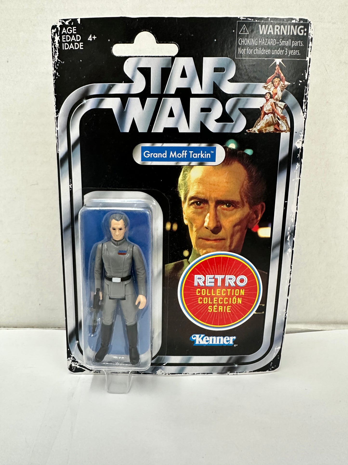 Star Wars - Grand Moff Tarken - Action Figure NEW Retro Collection