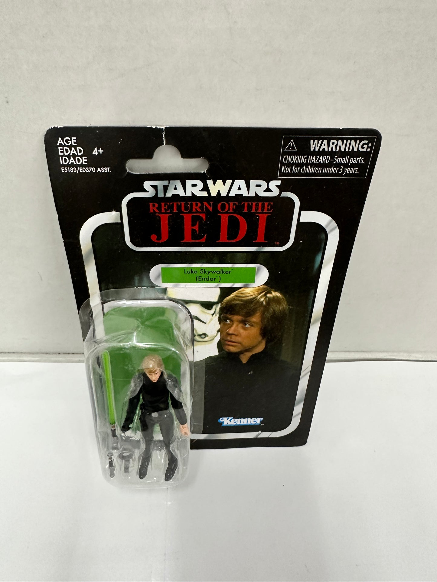 Star Wars Vintage Collection Luke Skywalker (Endor) Mostly Detached Bubble