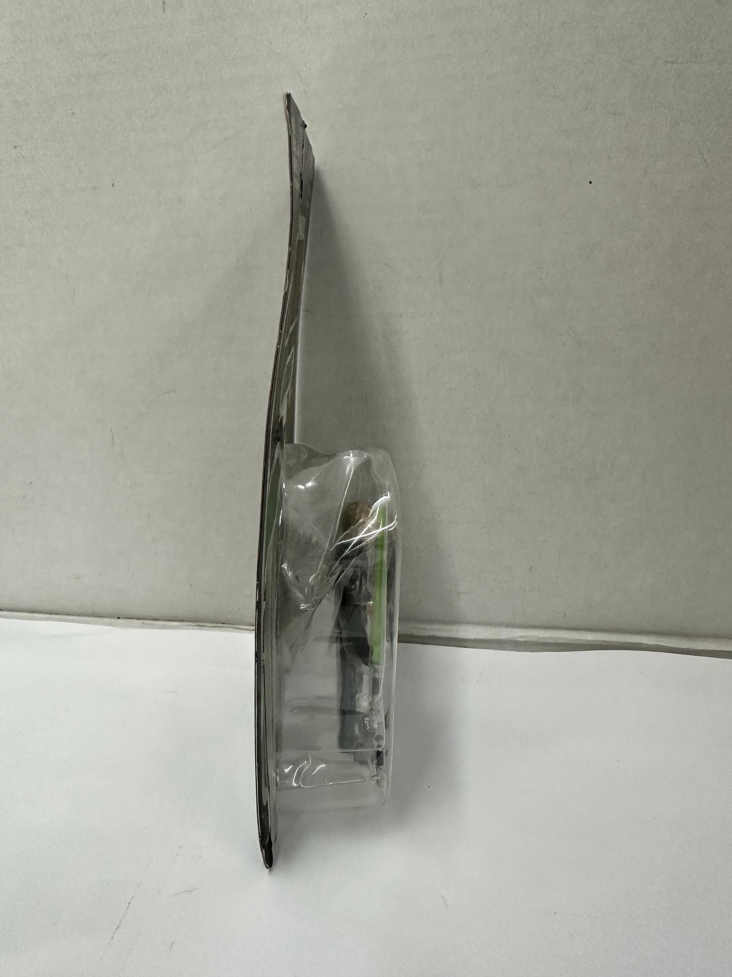Star Wars Vintage Collection Luke Skywalker (Endor) Mostly Detached Bubble