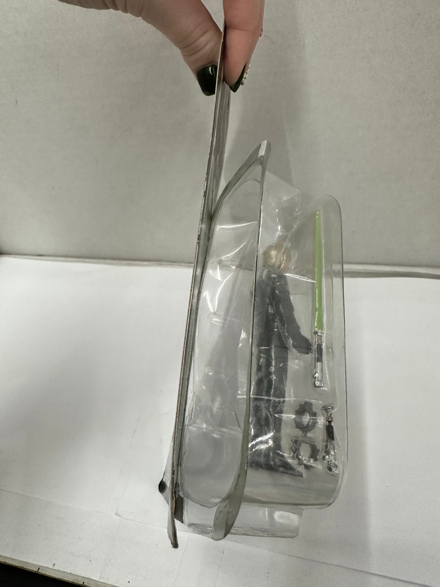 Star Wars Vintage Collection Luke Skywalker (Endor) Mostly Detached Bubble