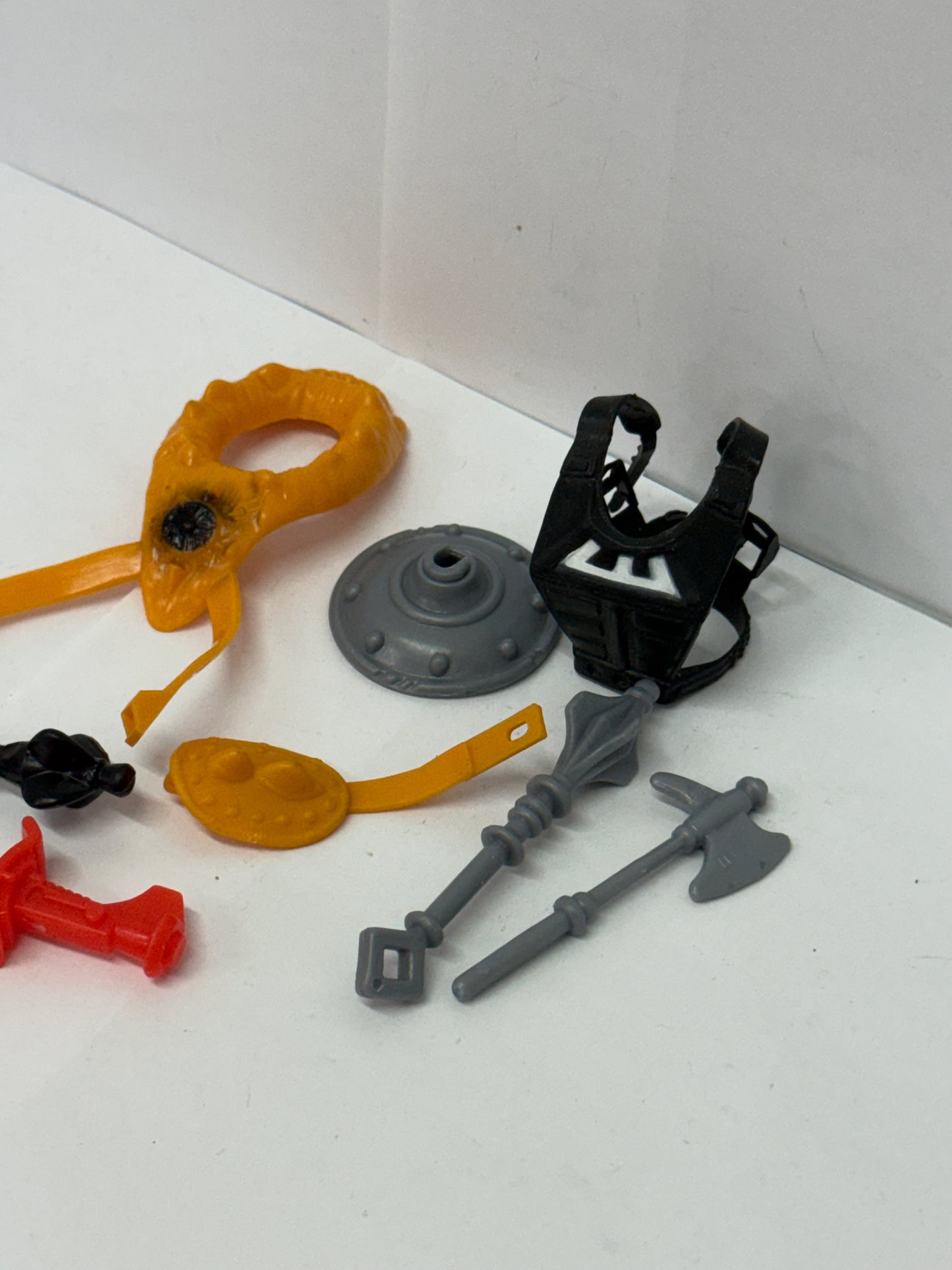 Vintage Masters of the Universe Lot of 8 Weapons Pak Weapons Lot #5