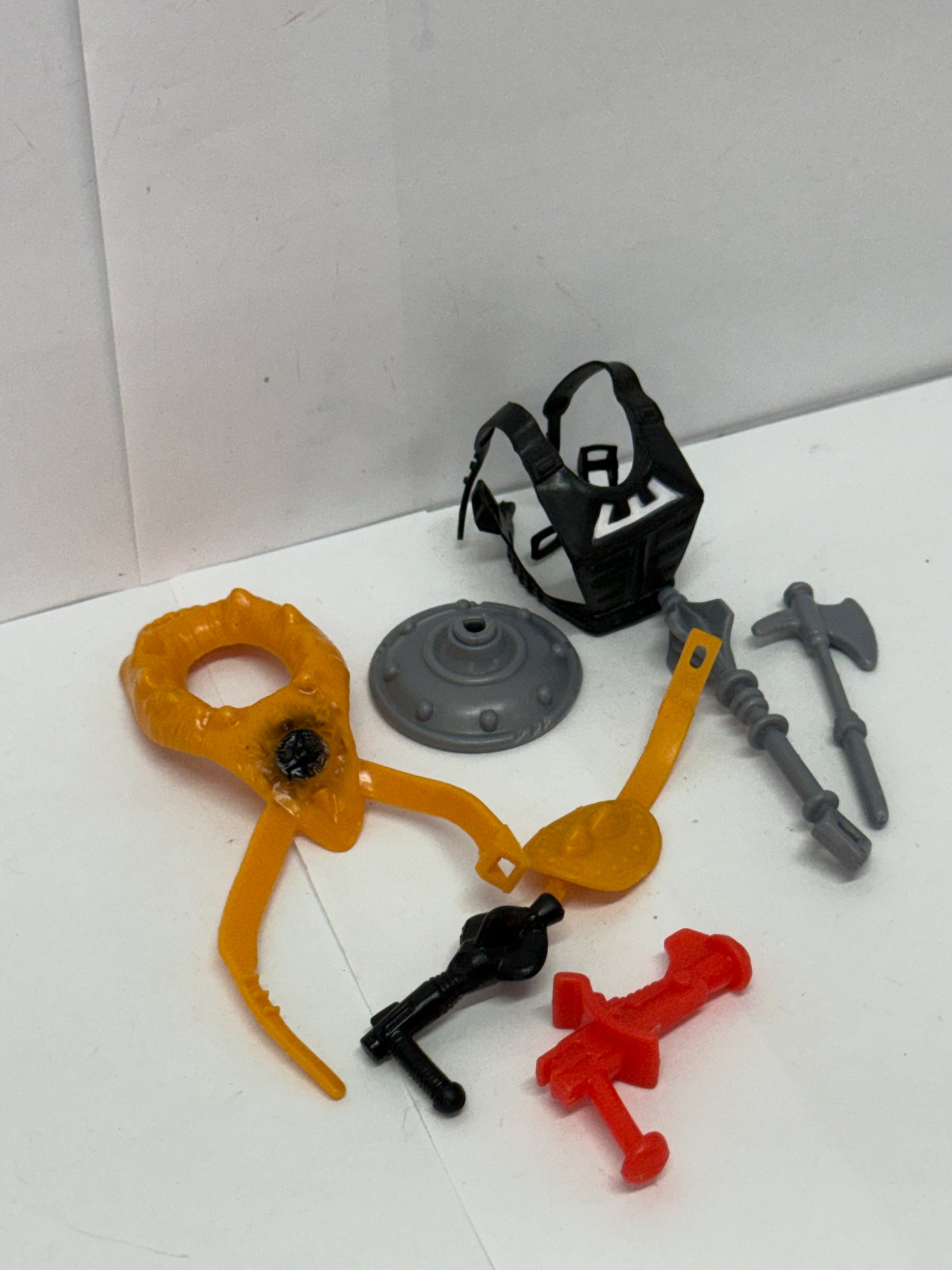 Vintage Masters of the Universe Lot of 8 Weapons Pak Weapons Lot #5