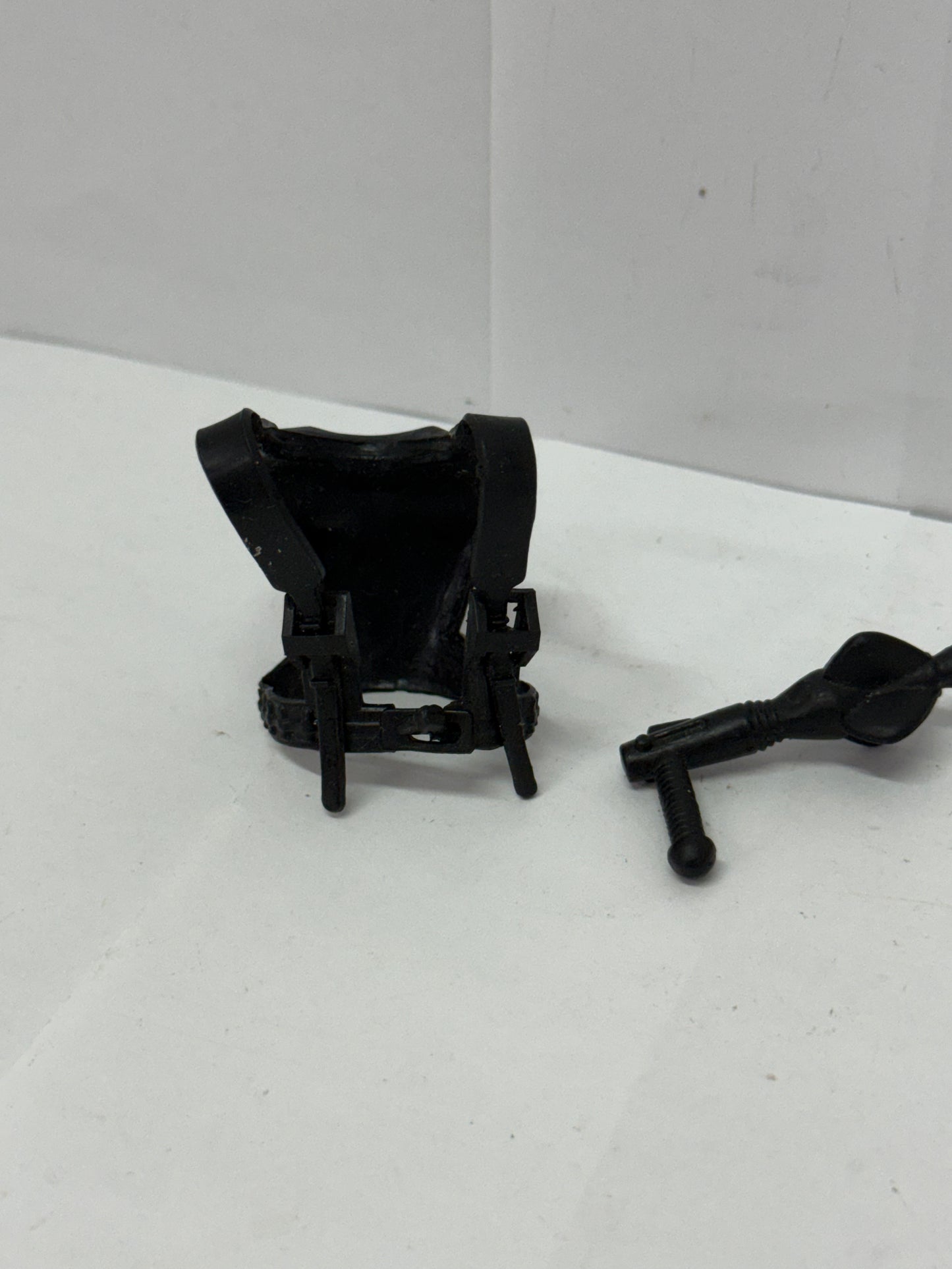Vintage He-Man MOTU ZODAC Black Ray GUN & Harness Chest ARMOR 1981 Weapon #1