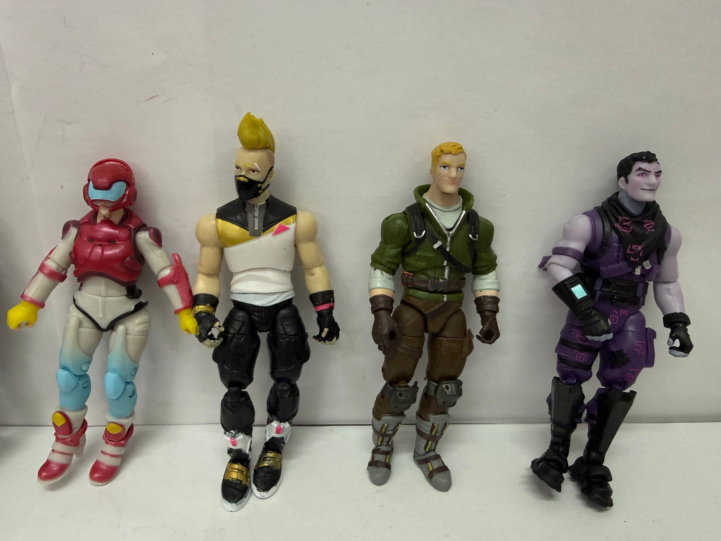 Lot of 14 4” Fortnite Action Figures Including Drift, Ragnarok, Omega, Etc