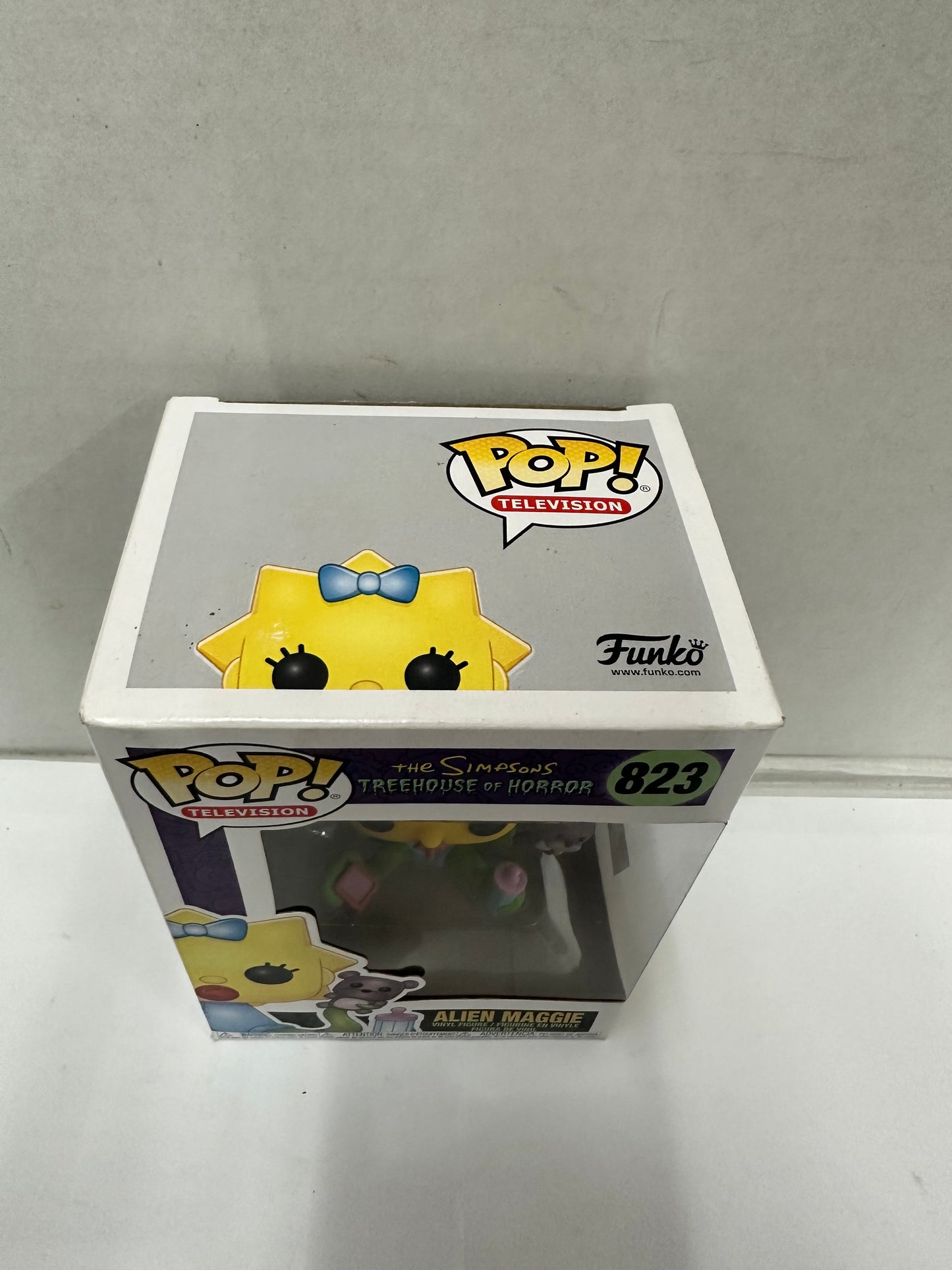 Funko POP Television Alien Maggie vinyl figure #823 The Simpsons