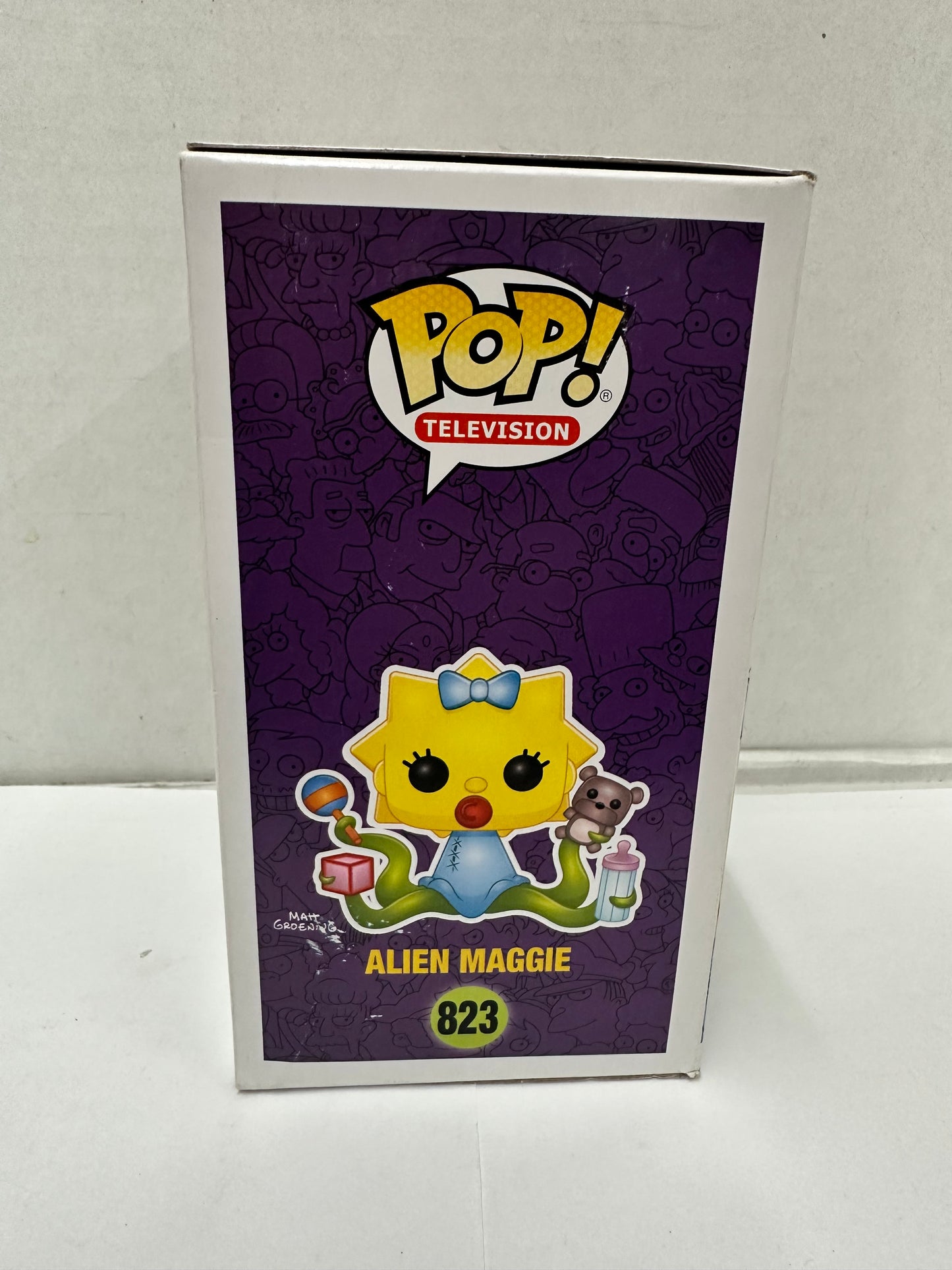 Funko POP Television Alien Maggie vinyl figure #823 The Simpsons