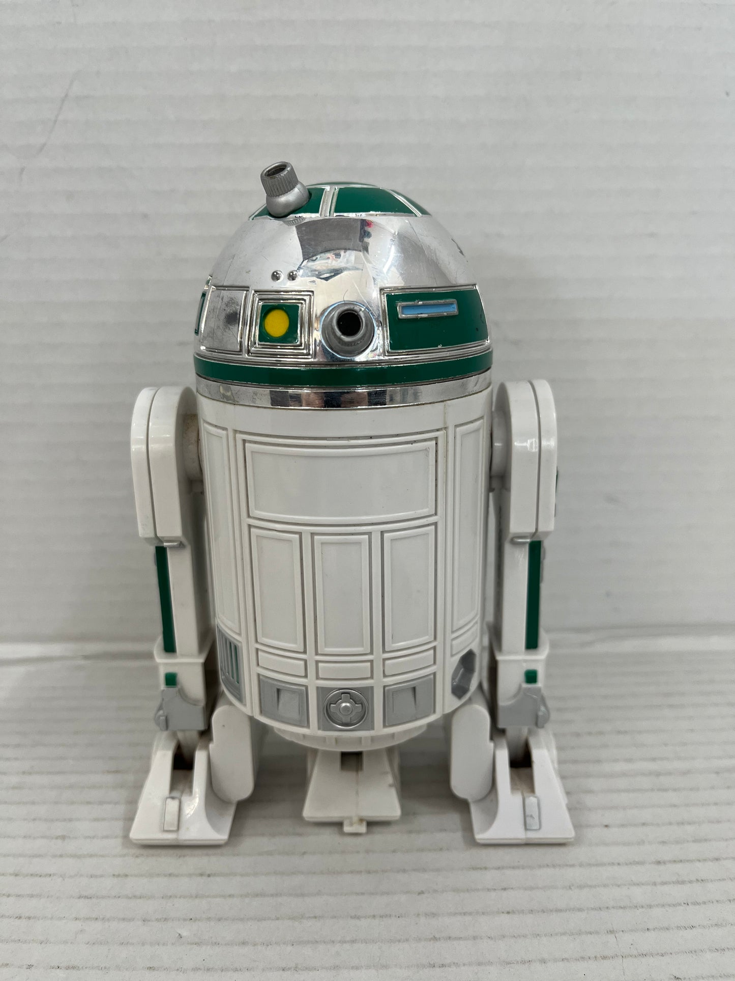 Rare Vintage 1997 Hasbro Kenner Star Wars R2-D2 Green Action Figure