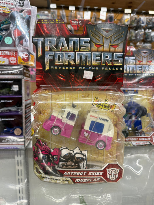 TRANSFORMERS REVENGE OF FALLEN AUTOBOT SKIDS MUDFLAP ICE CREAM TRUCK NEW IN BOX