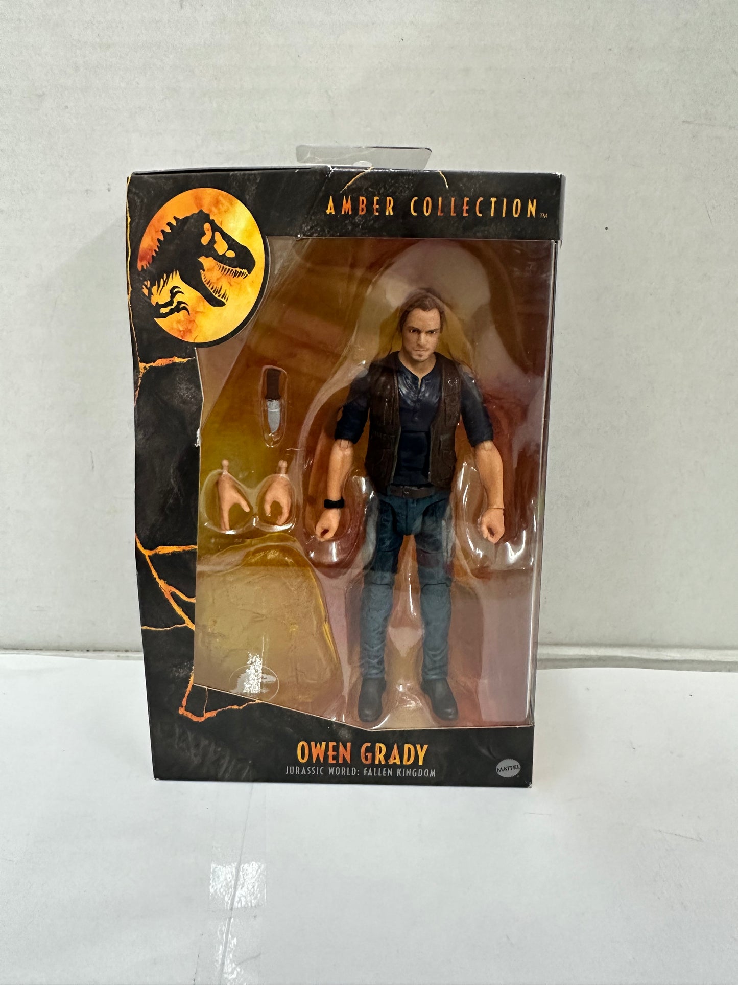 Jurassic World OWEN GRADY 6" Collectible Action Figure Amber Collection GJN83