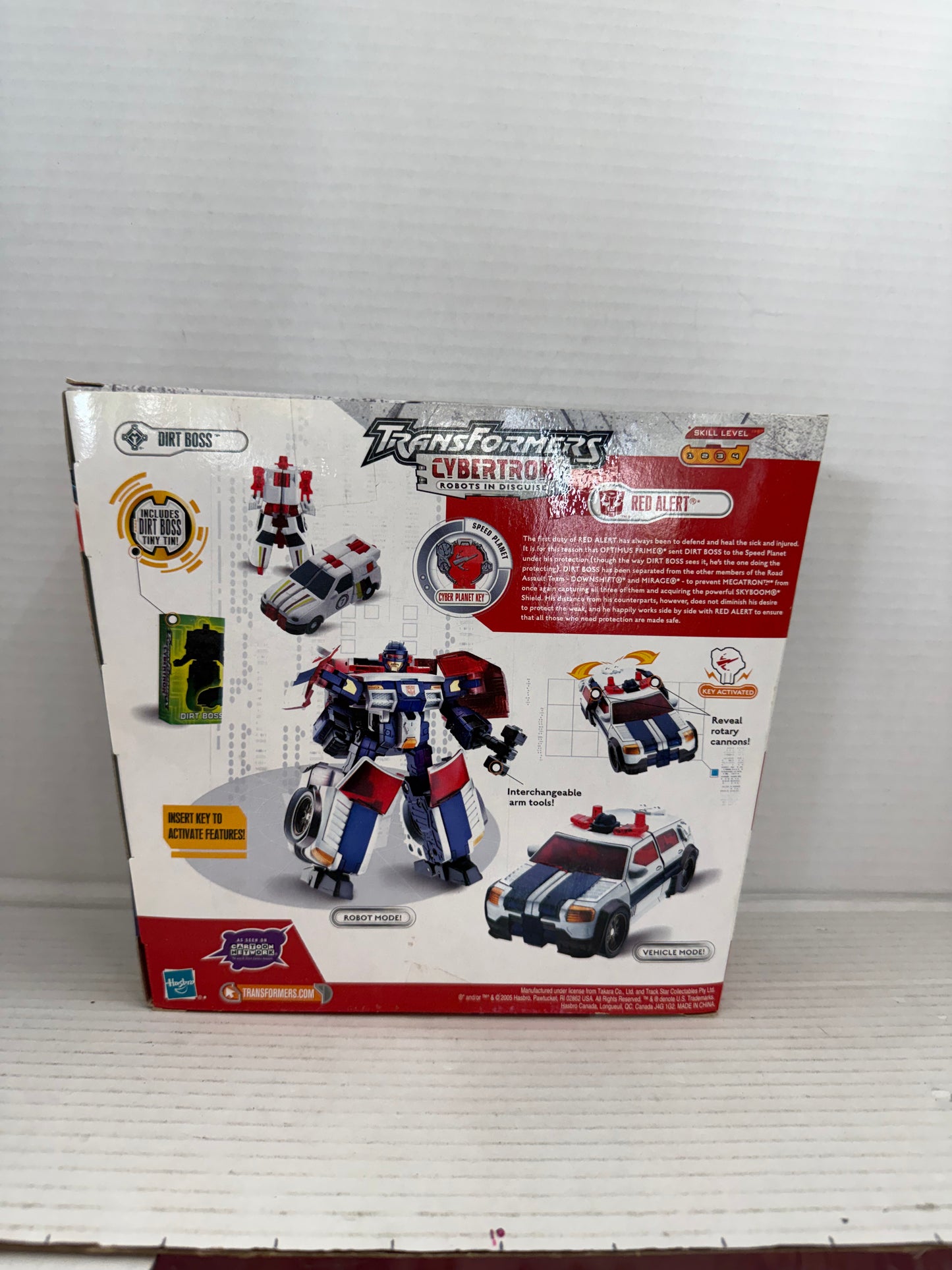 Transformers Cybertron RED ALERT with DIRT BOSS TINY TIN - COMPLETE IN BOX