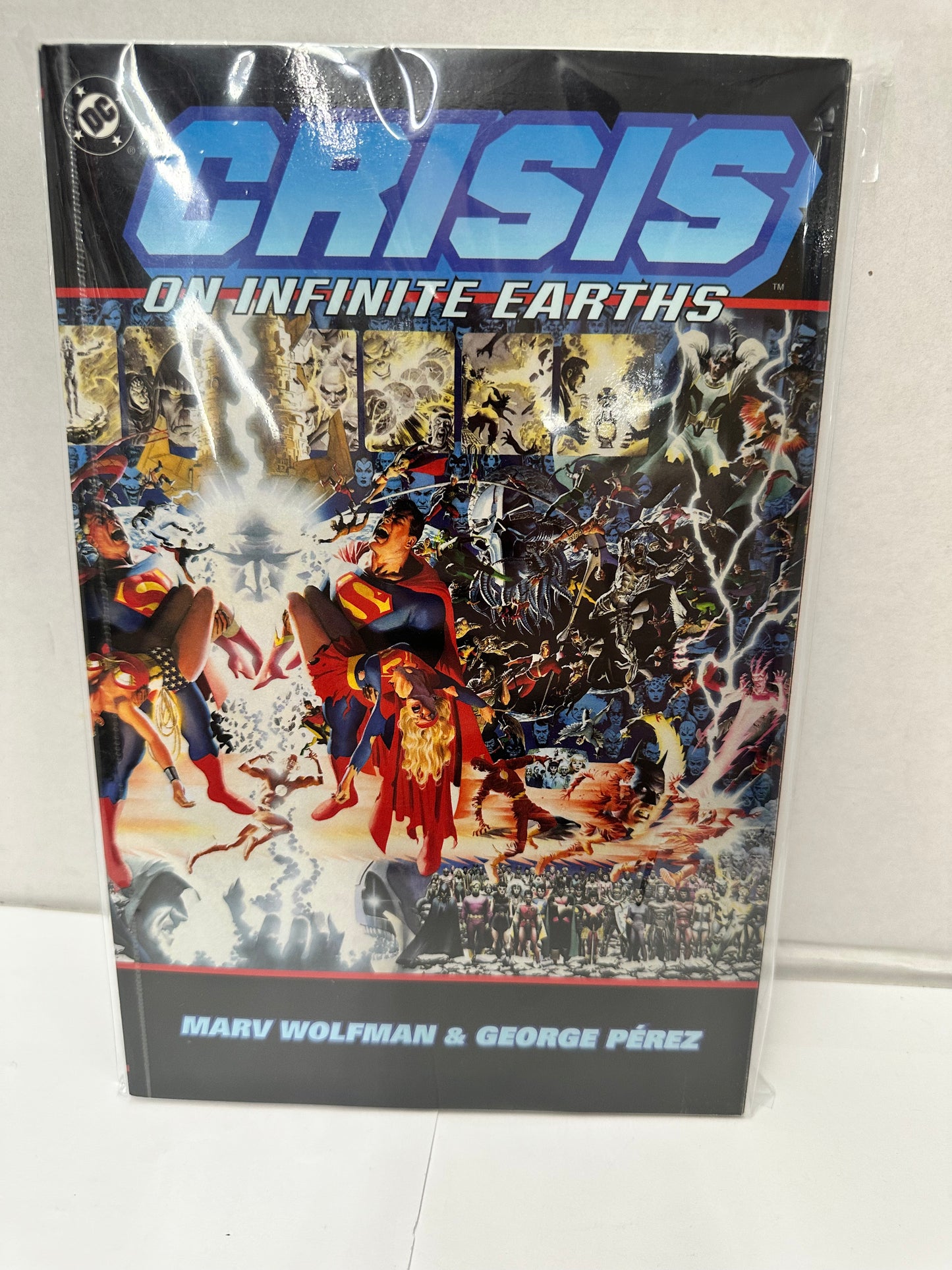 Crisis on Infinite Earths Marv Wolfman & George Pérez DC Comics