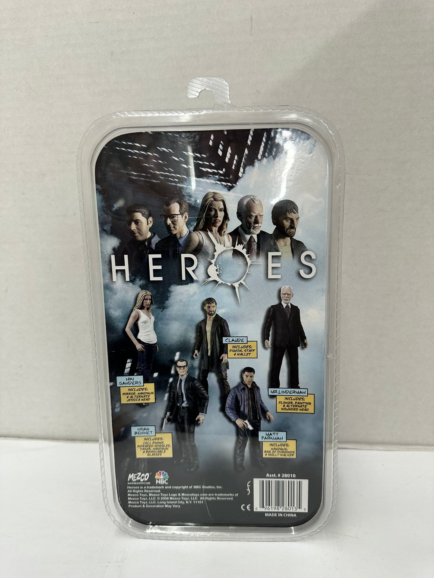 Noah Bennet Mezco Series 2 Heroes TV Series Action Figure 2007