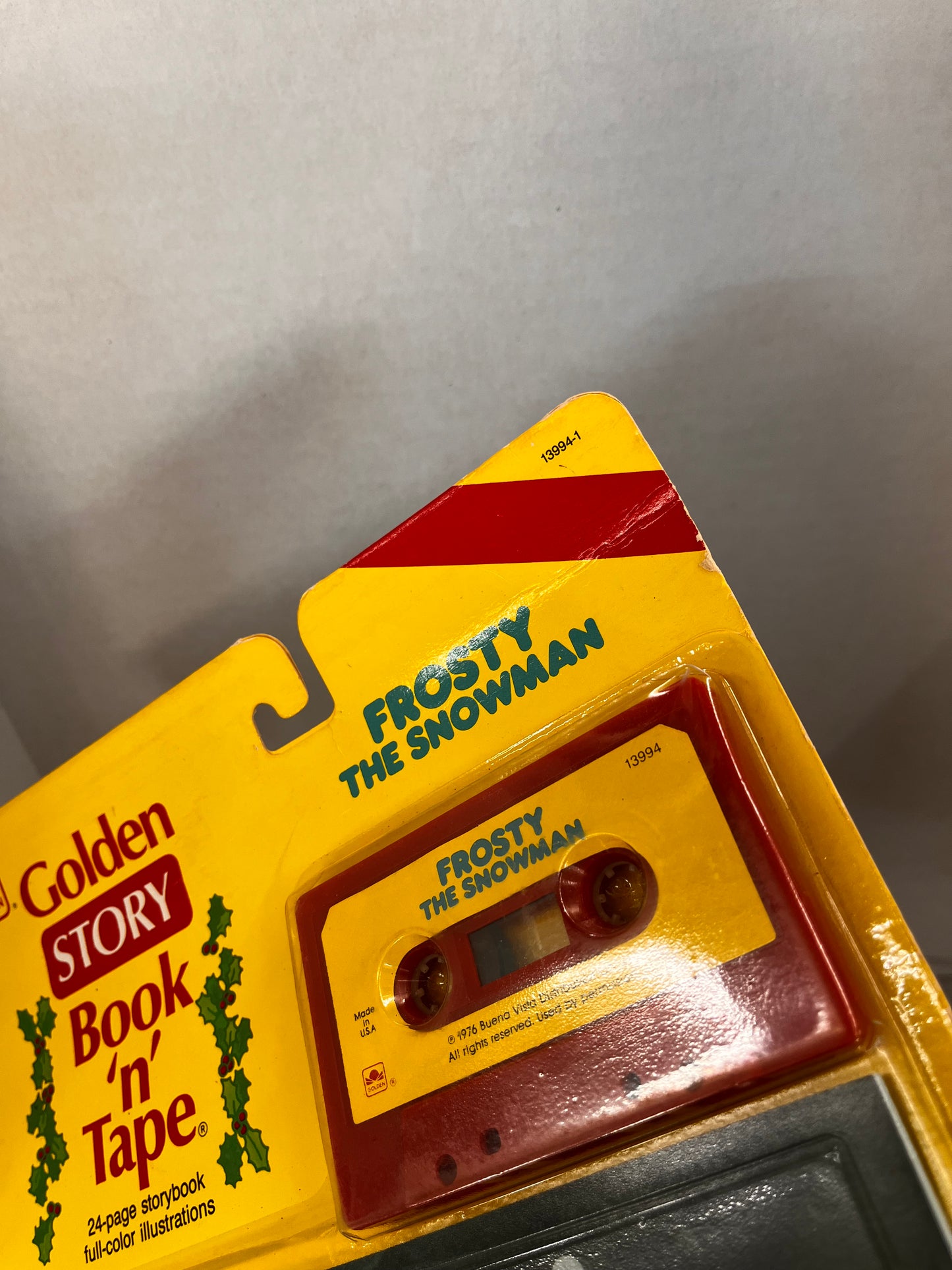 Vintage Golden Story Book N Tape Frosty The Snowman