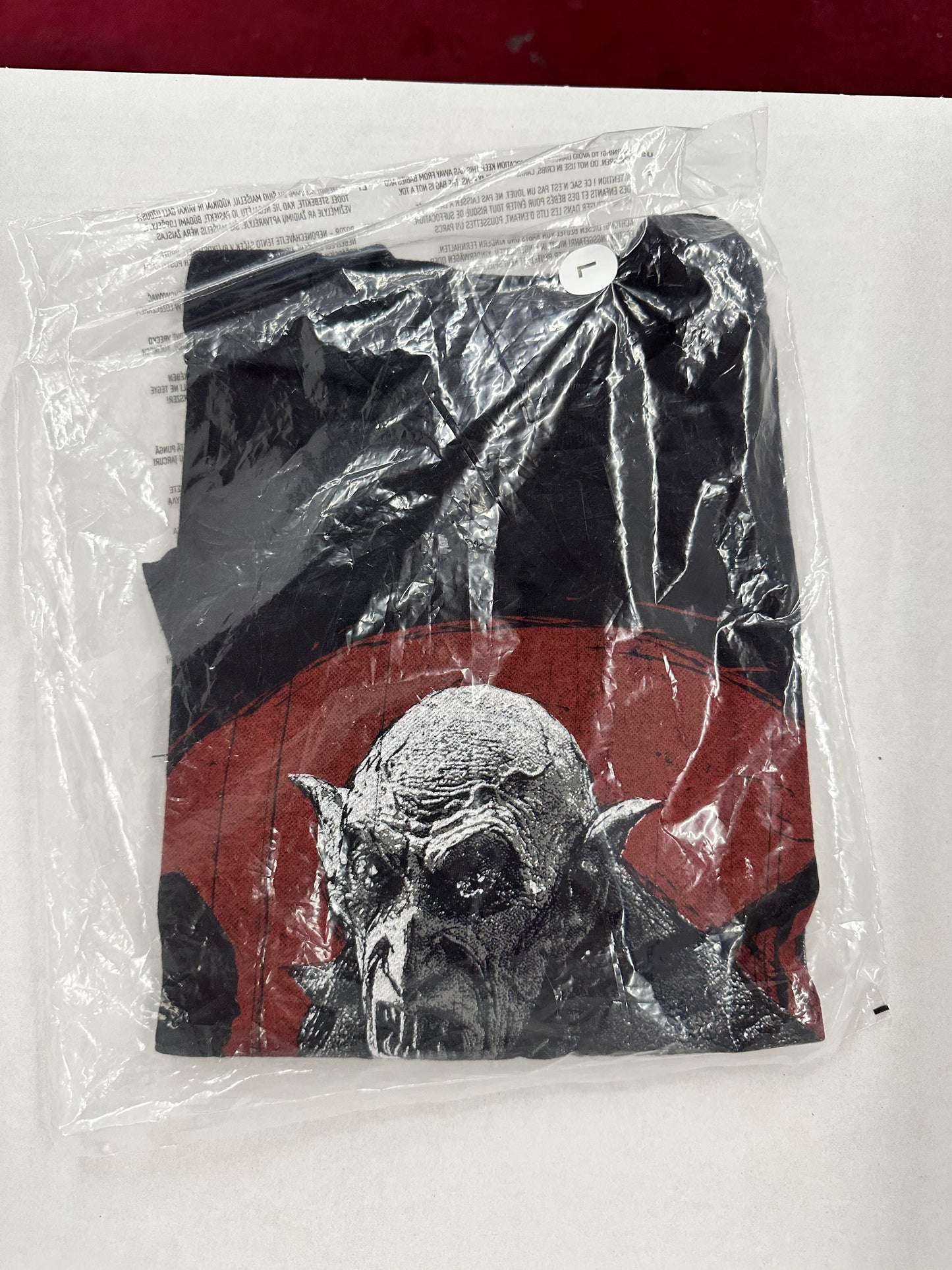 Mezco One:12 Nosferatu Black T-Shirt Exclusive - L