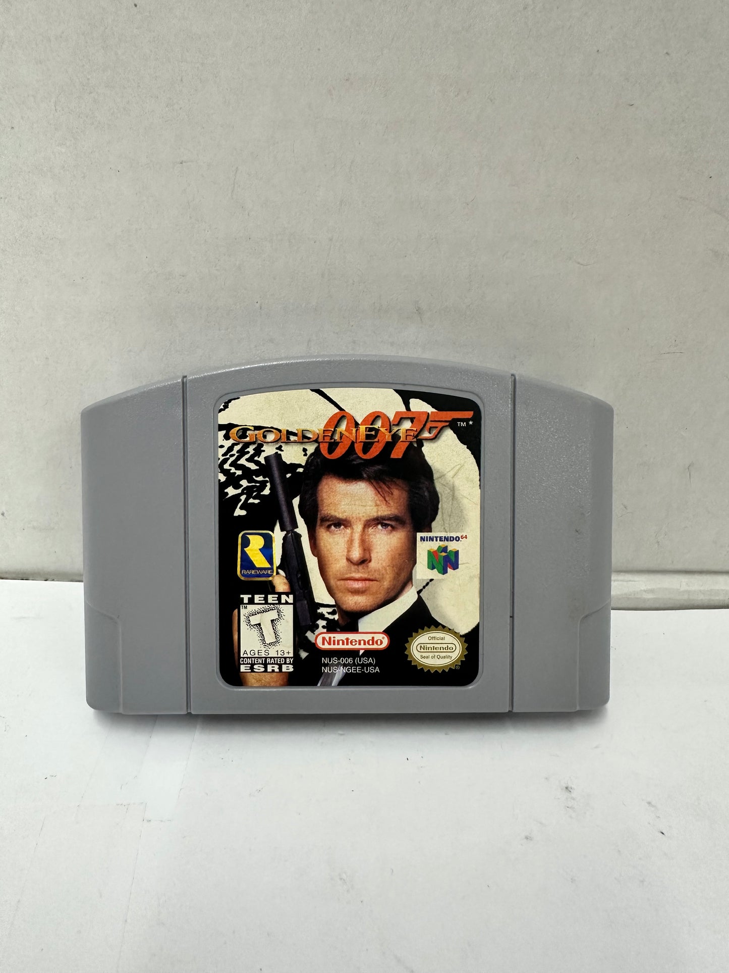 GoldenEye 007 Players Choice Nintendo 64 N64 James Bond Cartridge