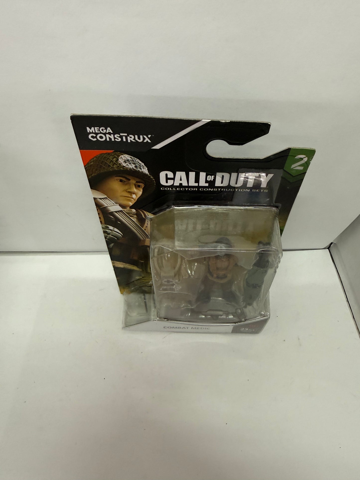 Call of Duty 2 MEGA Construx Combat Medic Figure FMG05 NIP COD
