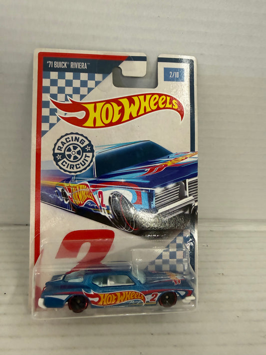 2018 Hot Wheels Racing Circuit #2/10 '71 Buick Riviera Blue