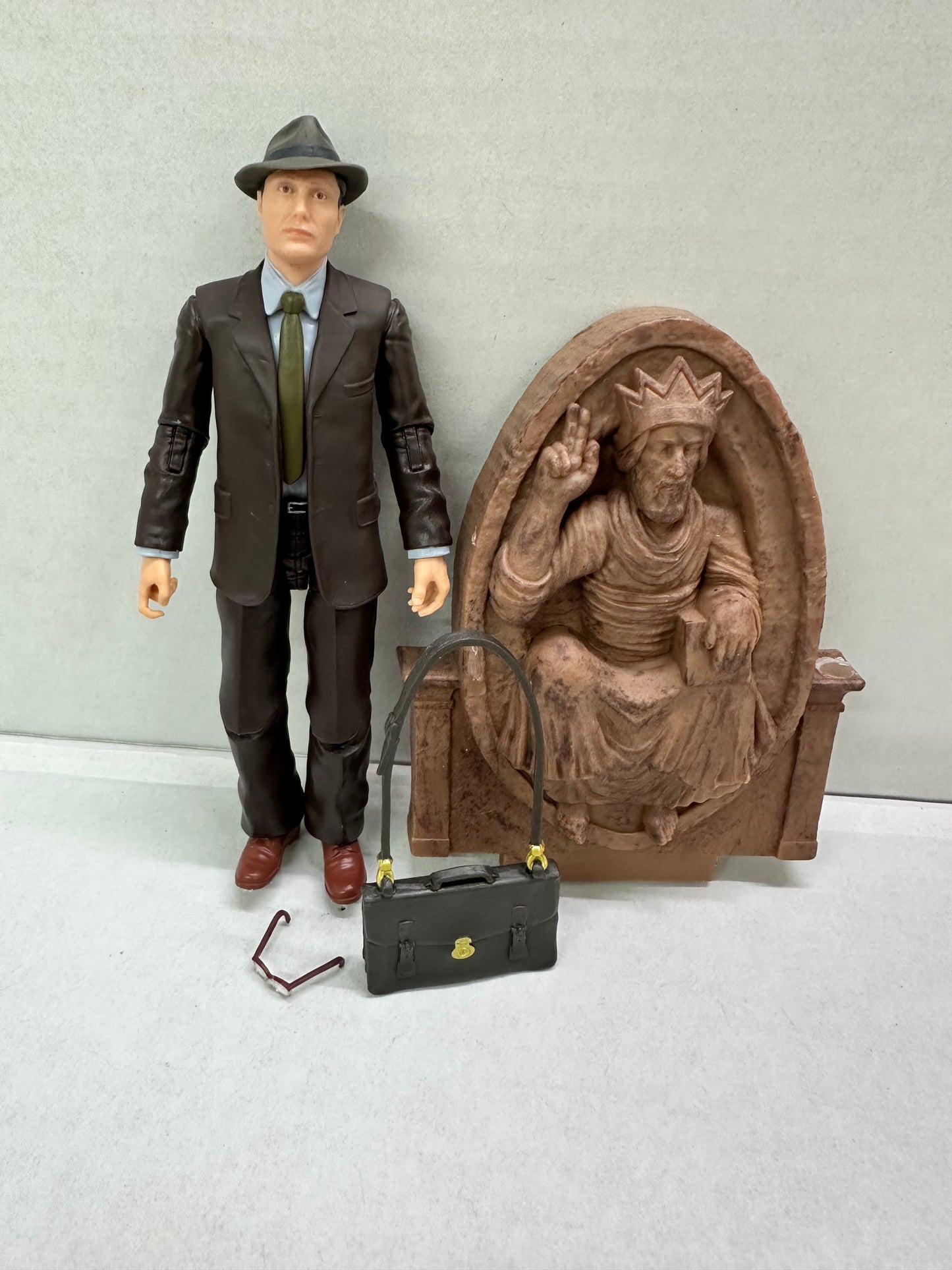 Hasbro Indiana Jones Adventure Series Doctor Jurgen Voller Action Figure New