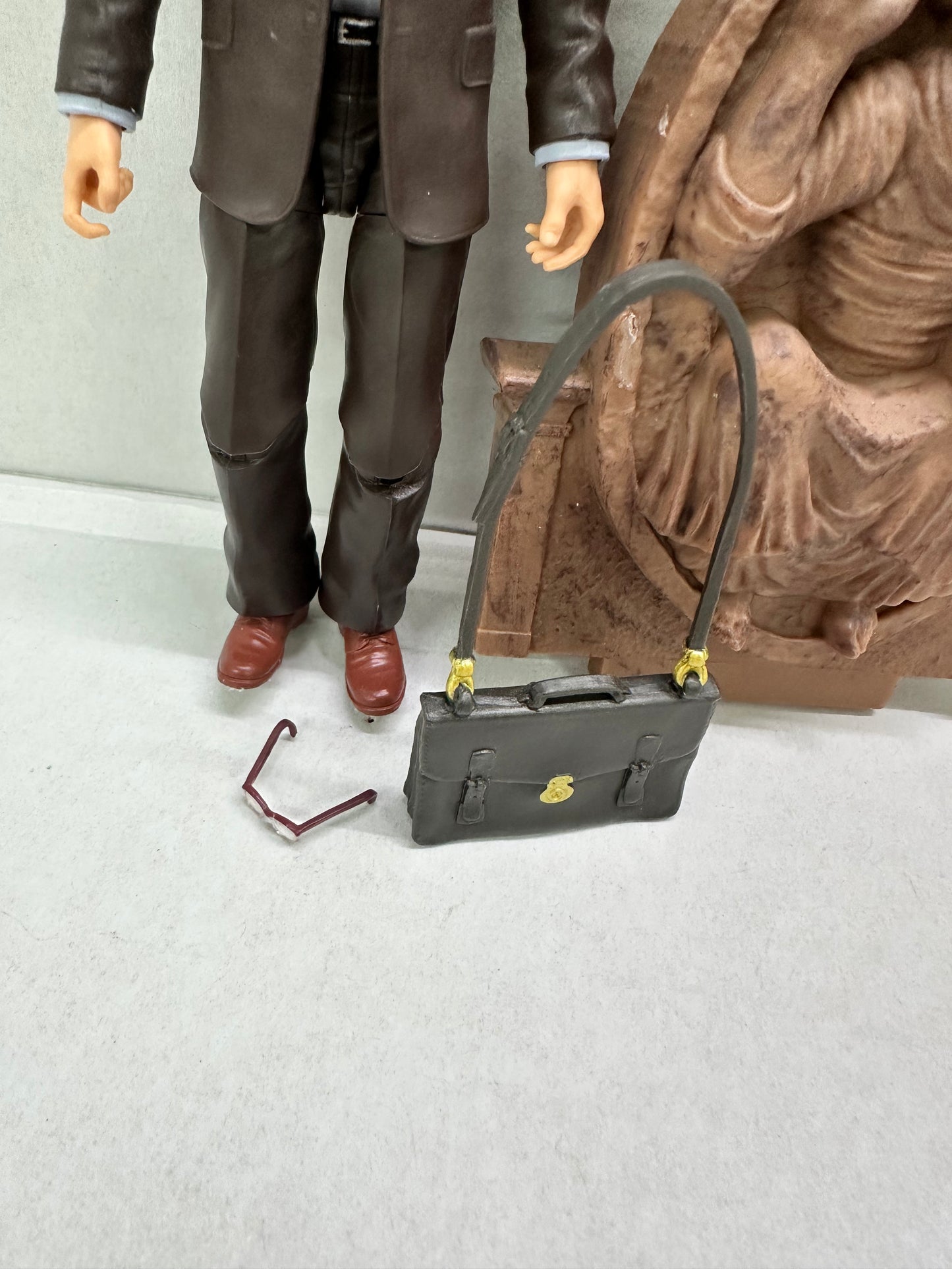 Hasbro Indiana Jones Adventure Series Doctor Jurgen Voller Action Figure New