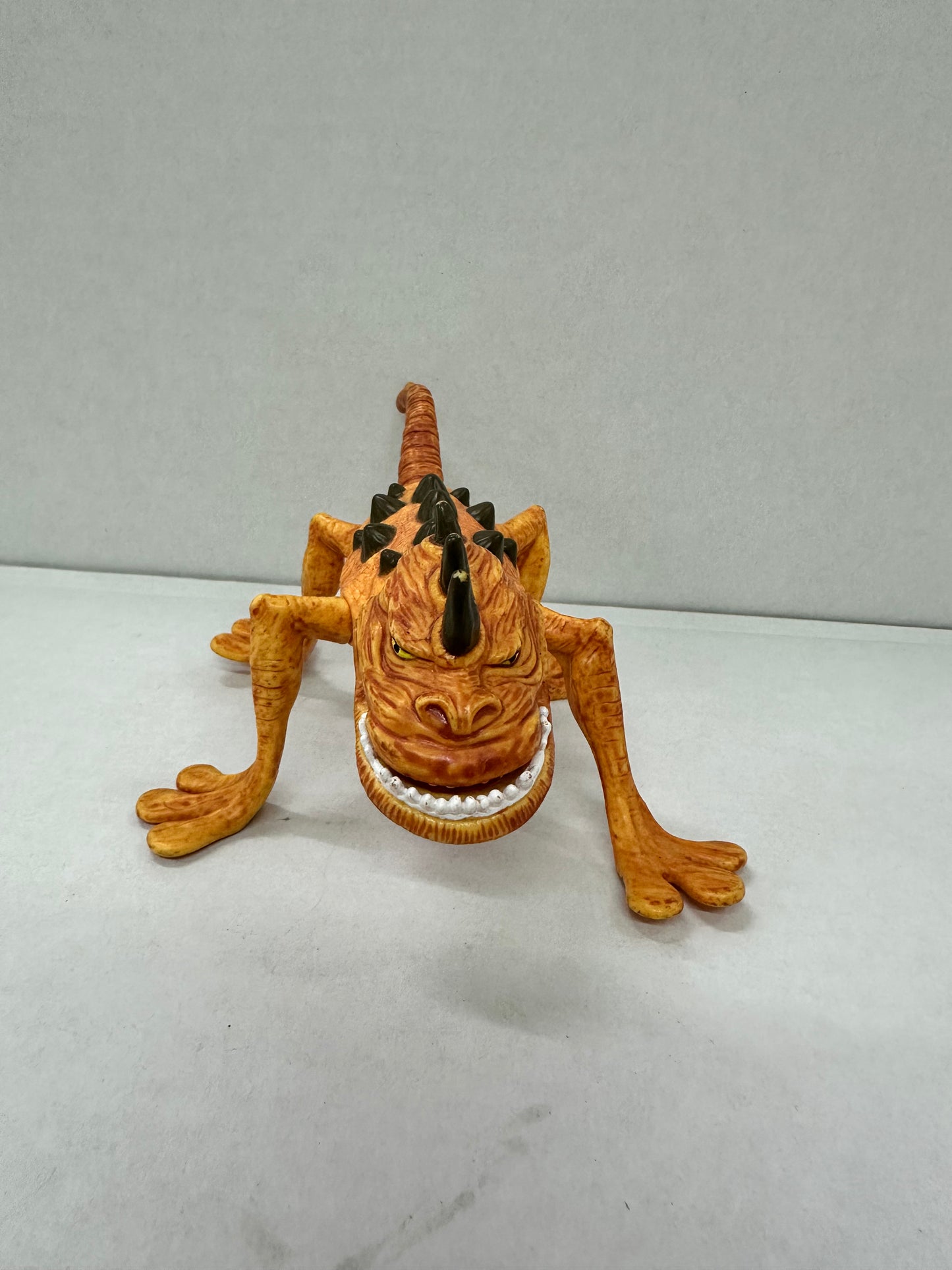 Incredible Hulk Outcasts HEAD-RAMMING MUTANT OUTCAST ToyBiz 7" Figure 1997