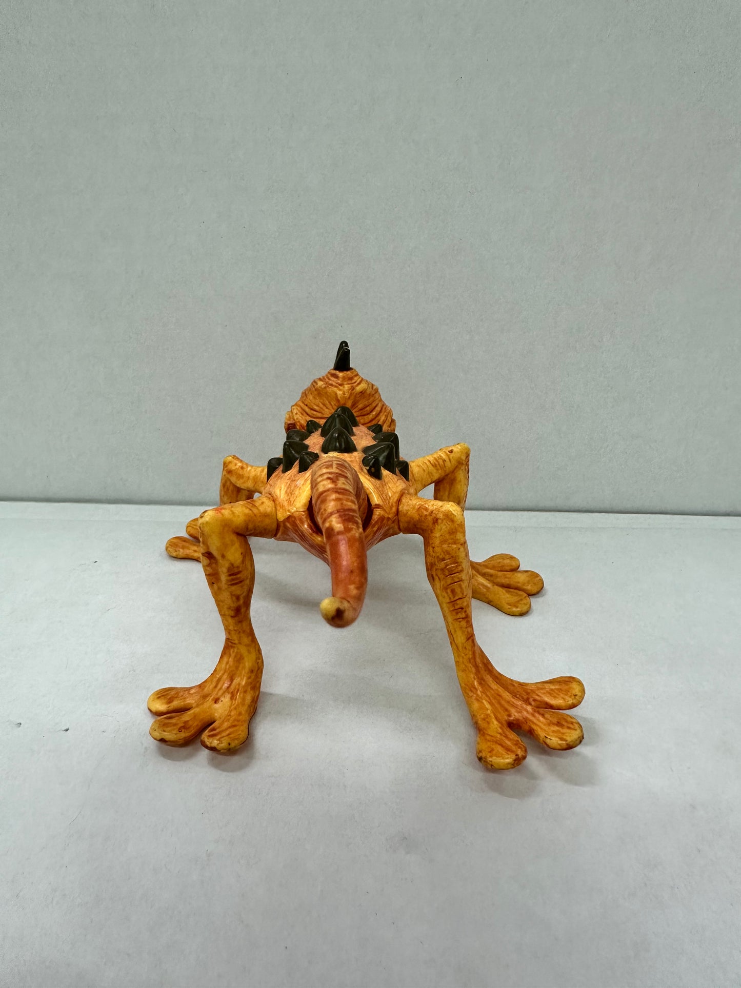 Incredible Hulk Outcasts HEAD-RAMMING MUTANT OUTCAST ToyBiz 7" Figure 1997