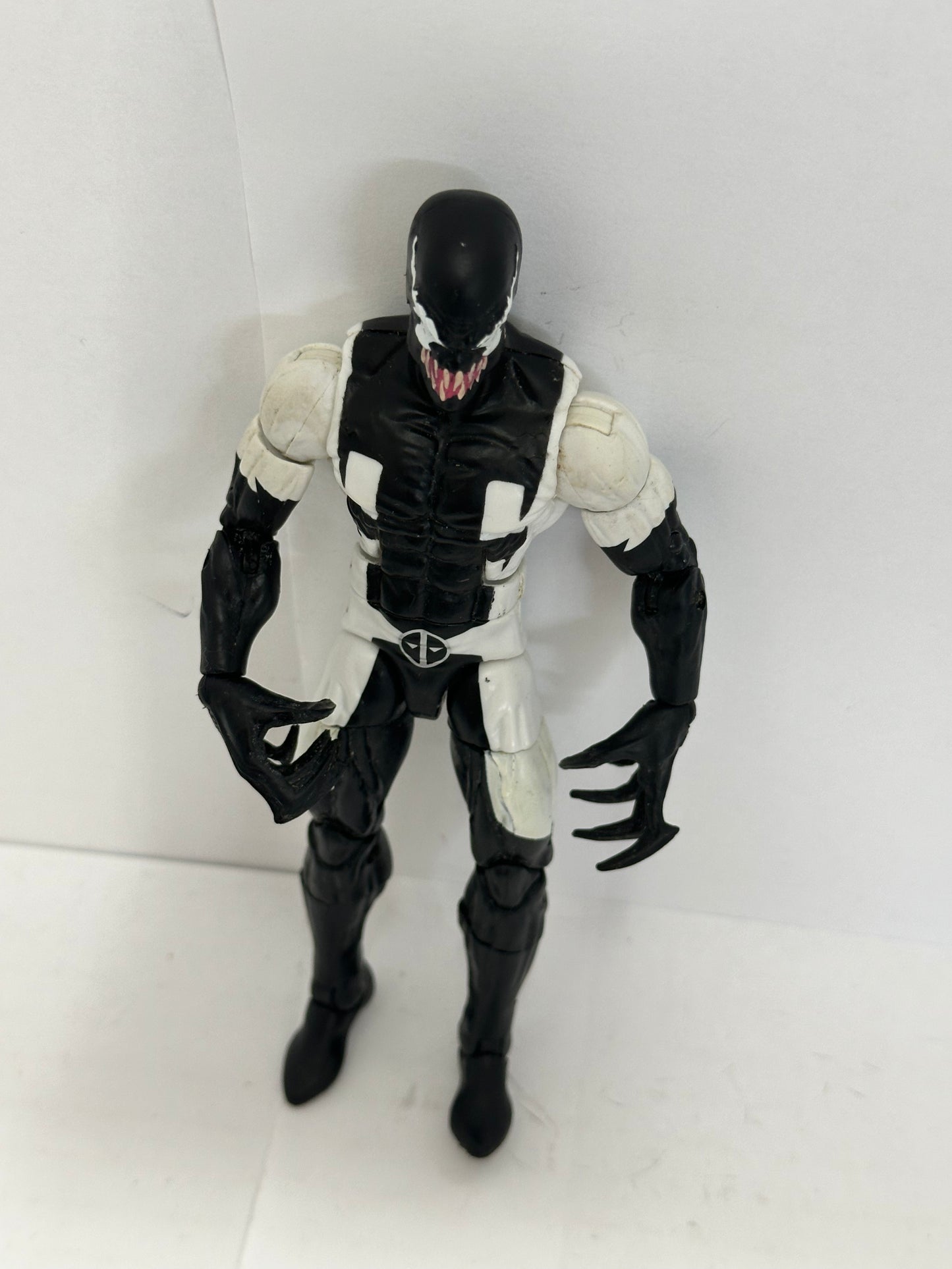 Marvel Legends Deadpool 6" Action Figure Back in Black Hasbro Loose Symbiote