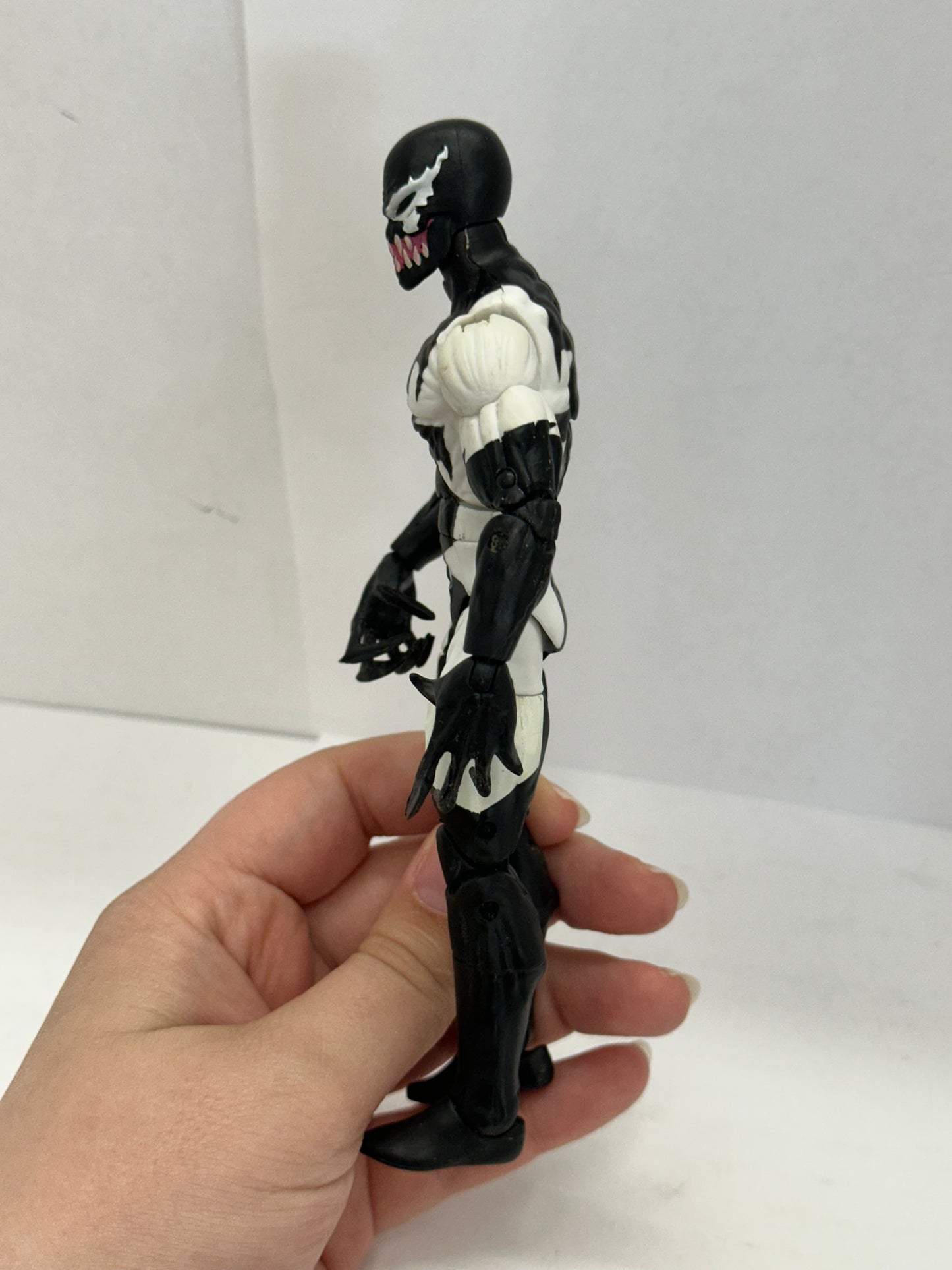 Marvel Legends Deadpool 6" Action Figure Back in Black Hasbro Loose Symbiote