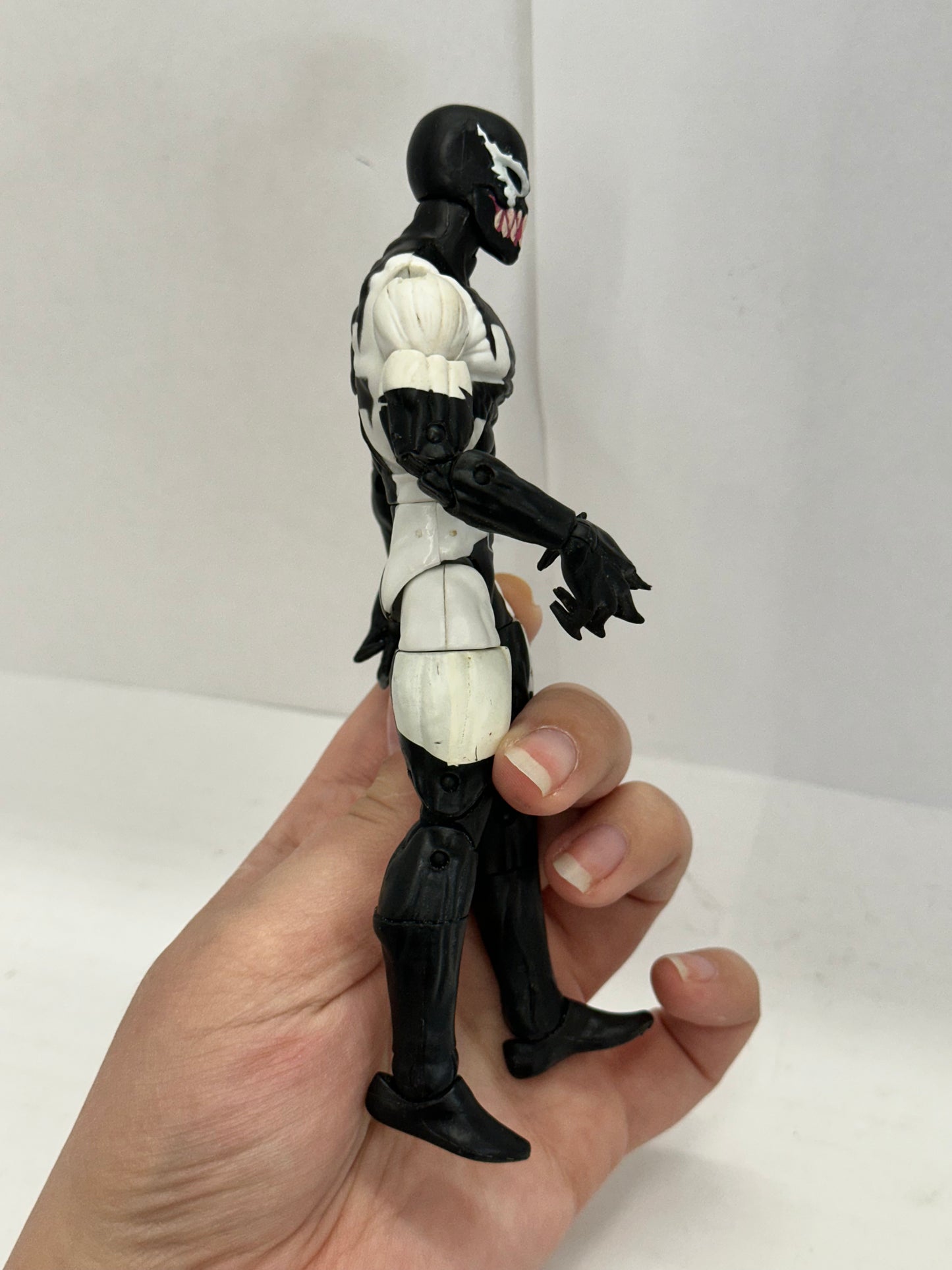 Marvel Legends Deadpool 6" Action Figure Back in Black Hasbro Loose Symbiote