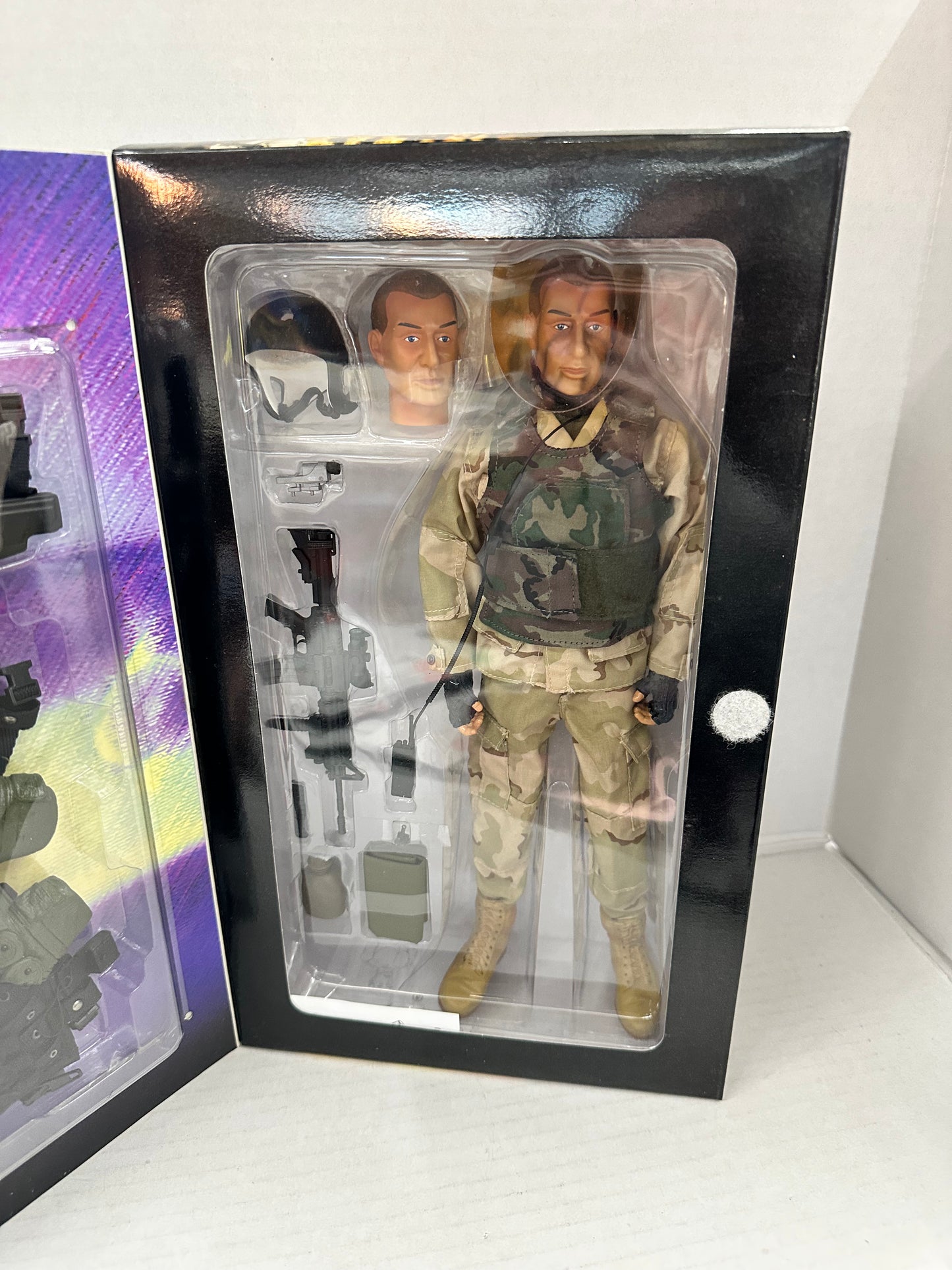 Dragon 1st Special Delta Force Operational Detachment Leo 12" Figure