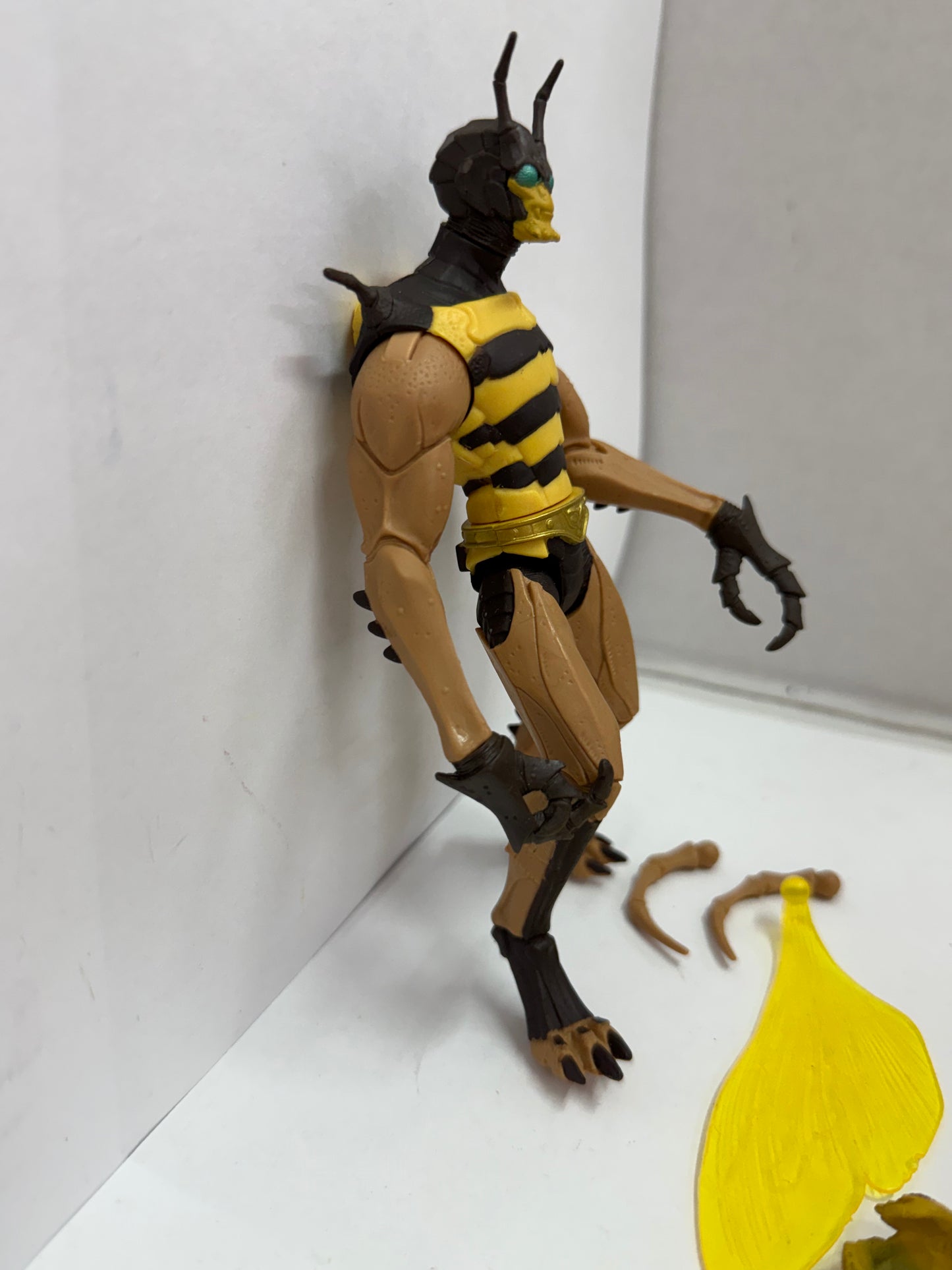 Masters of the Universe 200X Buzz Off 6” Action Figure Mattel 2003 MOTU
