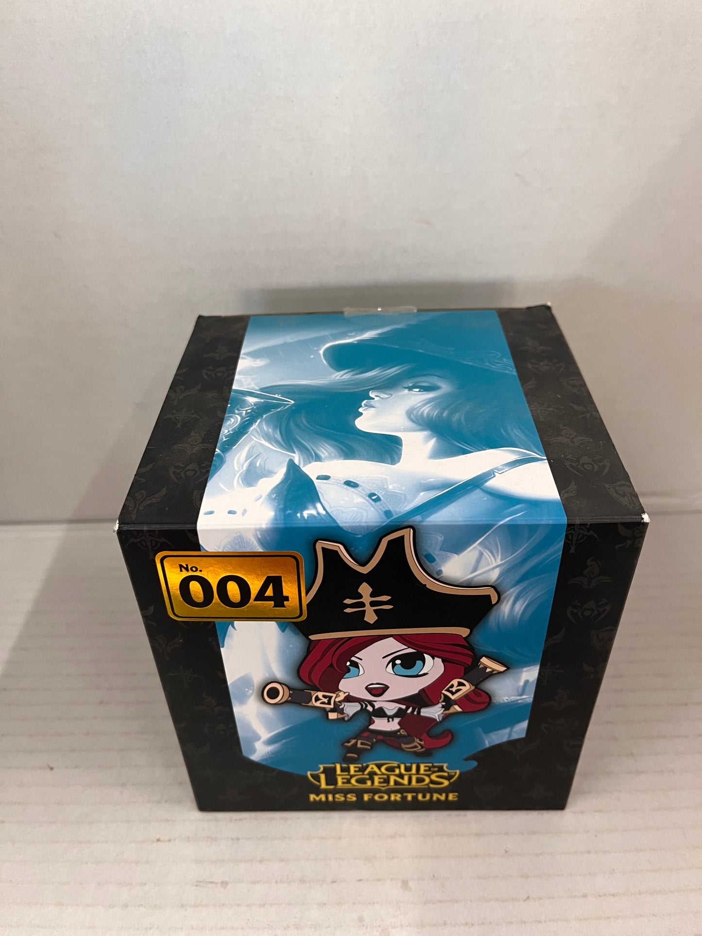 League of Legends Series 1 Miss Fortune Figure 004