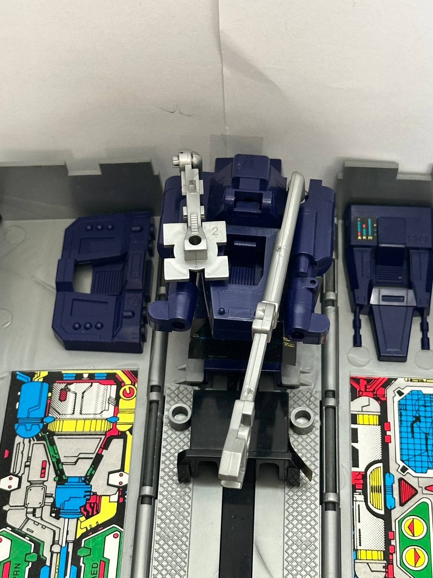 Optimus Prime 100% Complete Vintage 1985 G1 Transformer Hasbro Action Figure