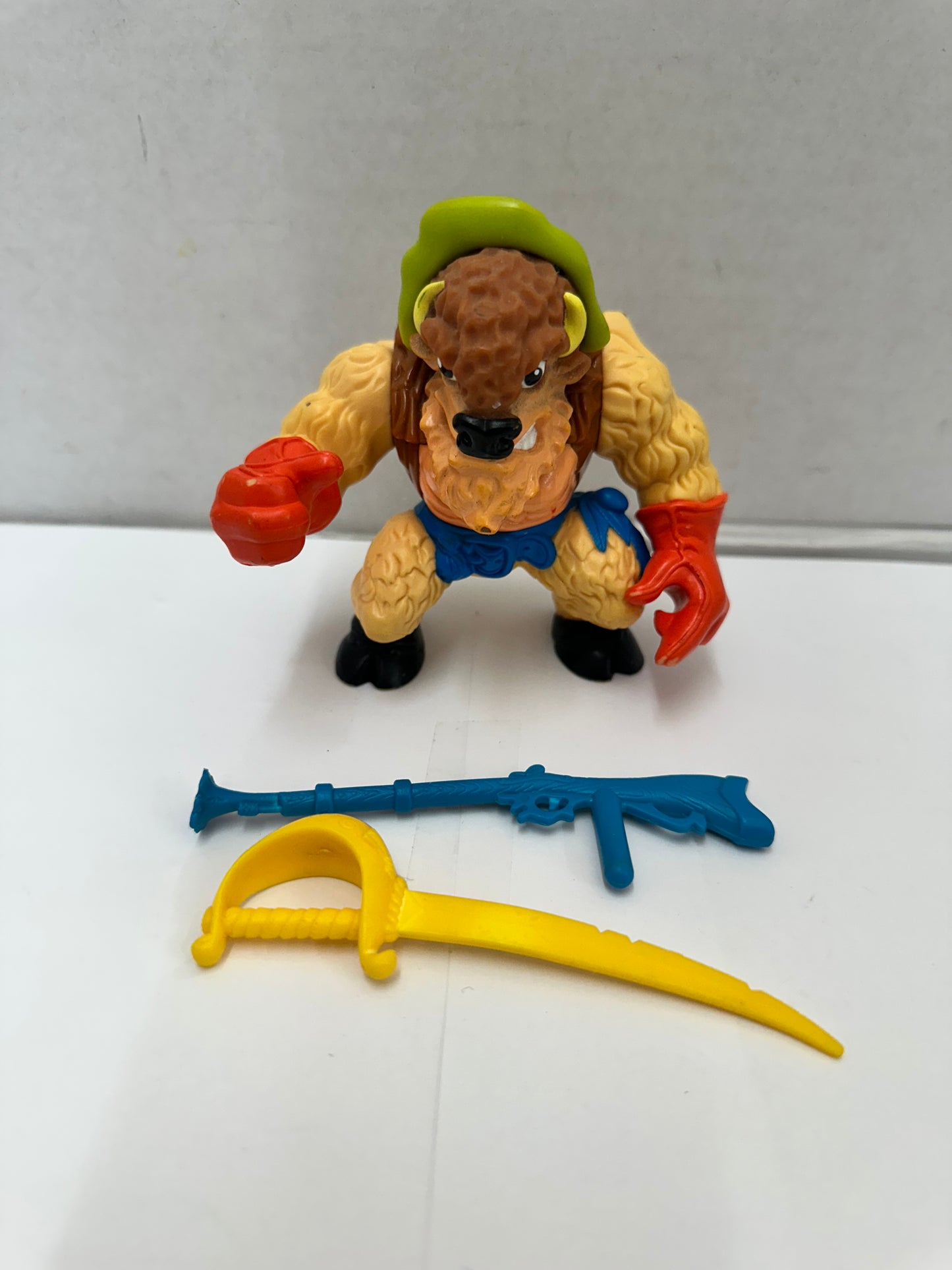 VTG 1991 Hasbro Cowboys of Moo Mesa Buffalo Bull W/ Rifle & Saber Complete