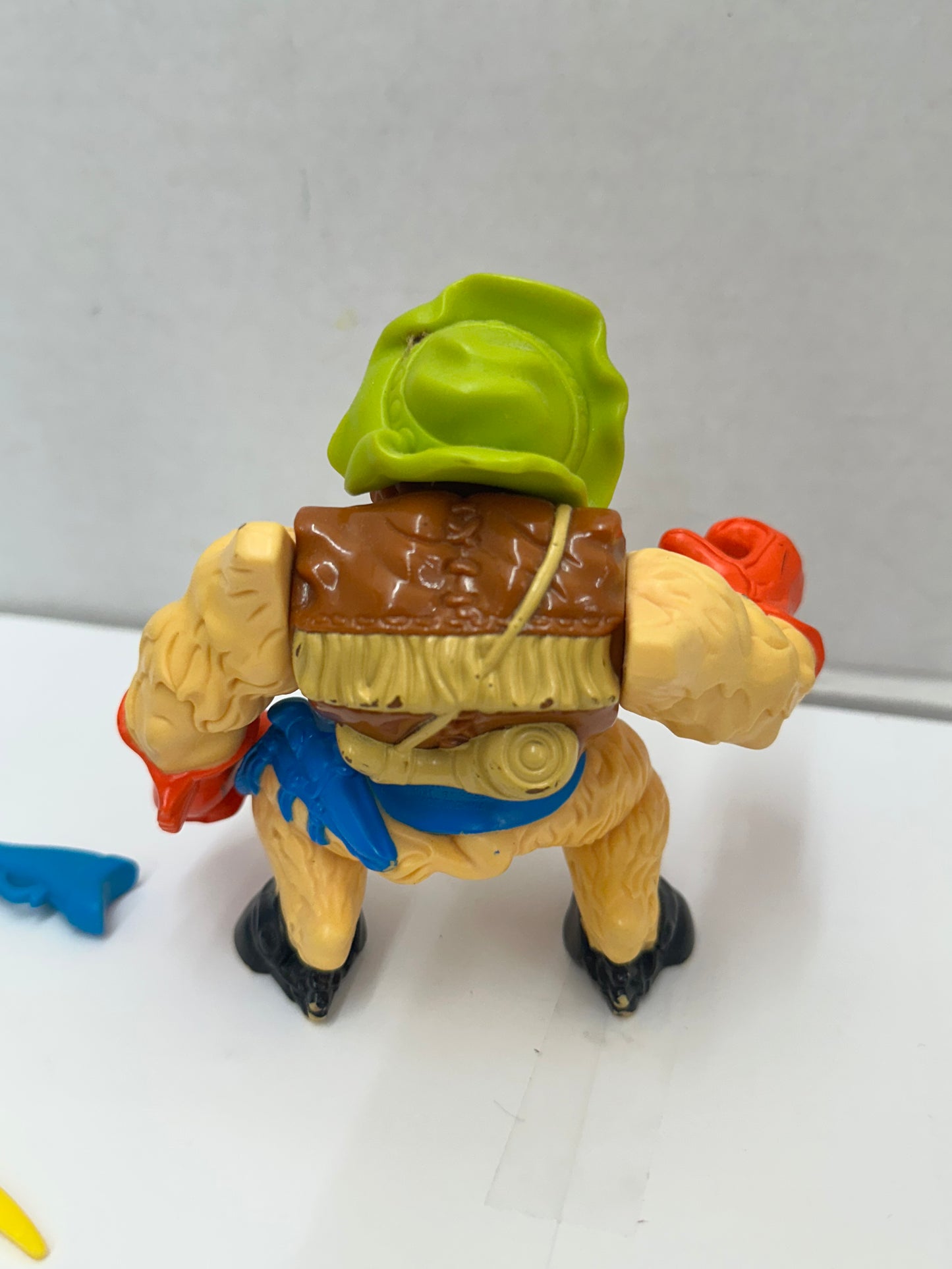 VTG 1991 Hasbro Cowboys of Moo Mesa Buffalo Bull W/ Rifle & Saber Complete