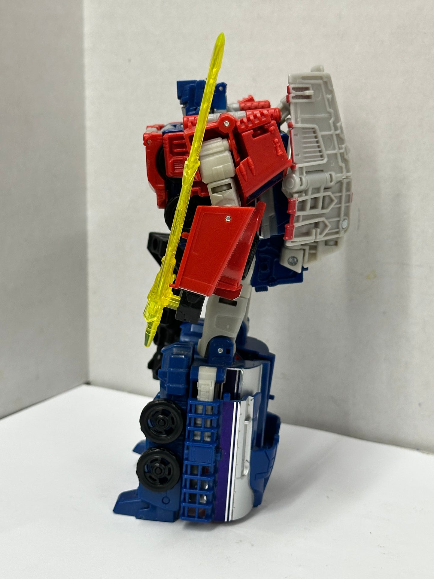 Transformers Optimus Prime & Diac Complete Titans Return Voyager Class