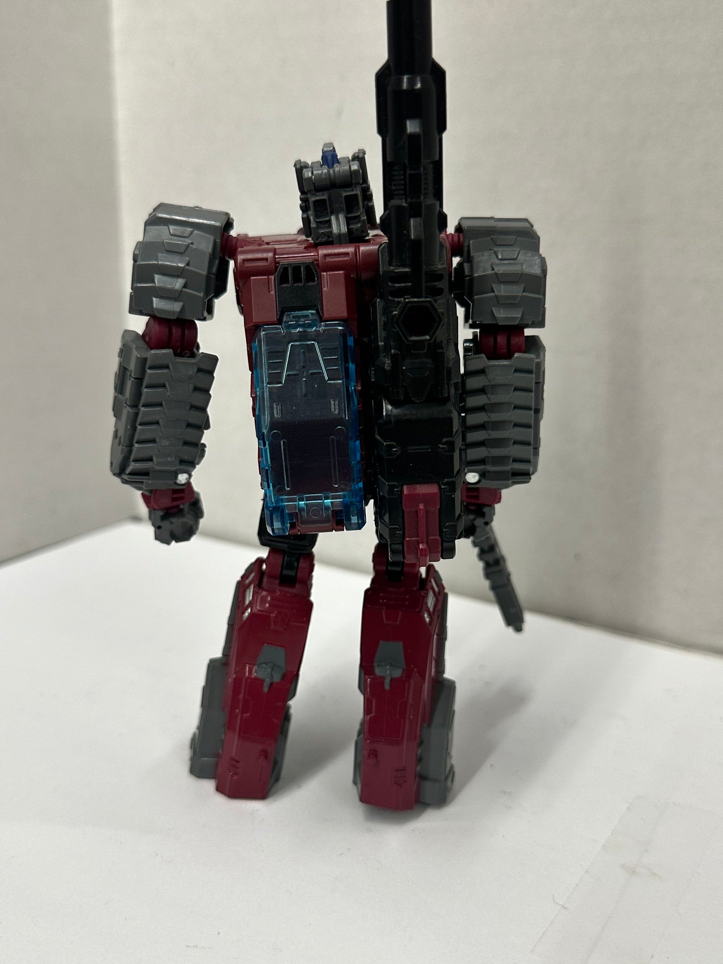 Hasbro Transformers Generations Titans Return Deluxe Quake Tank Headmaster Chasm