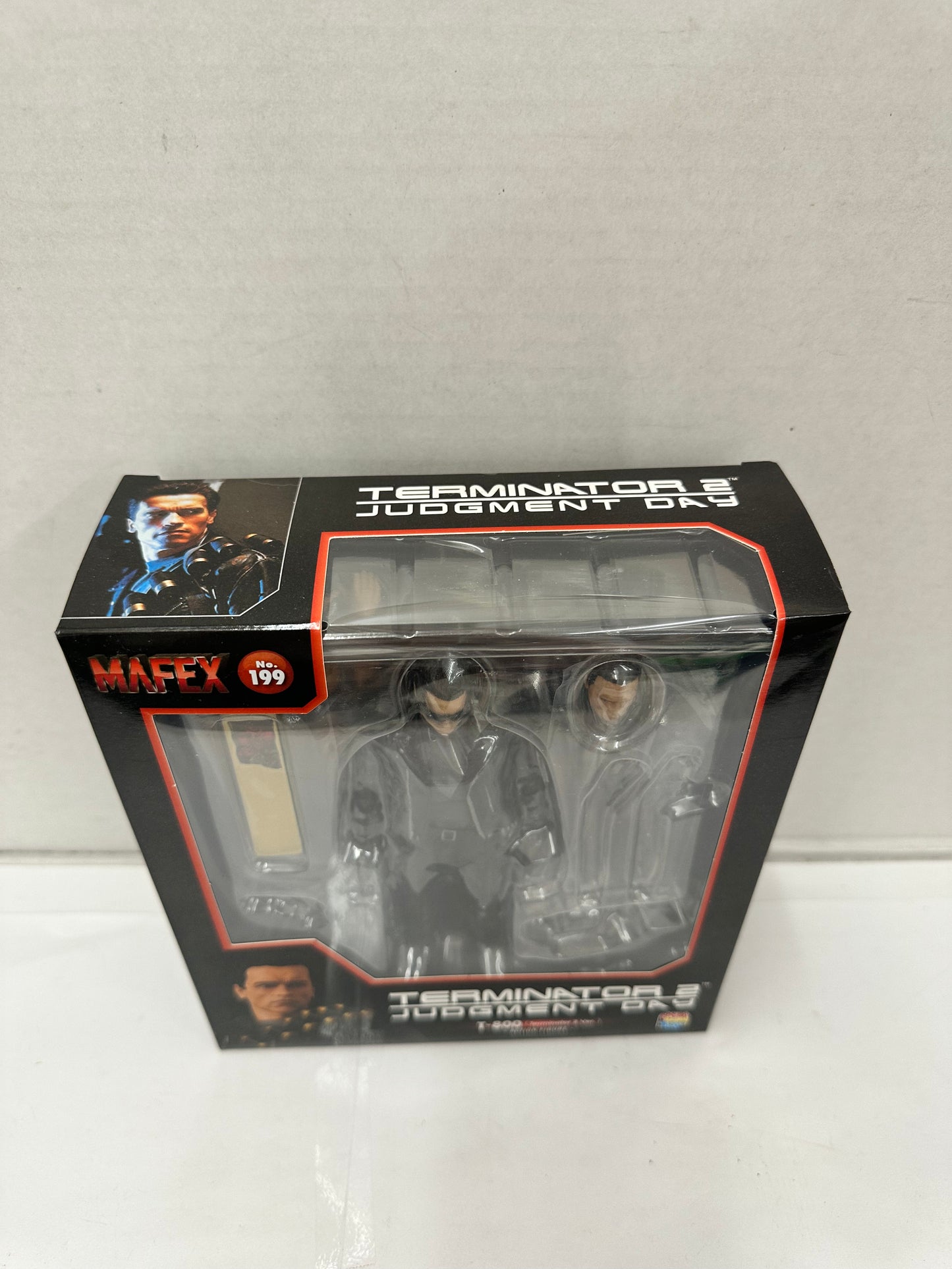Medicom Toy Mafex No.199 T-800 T2 Ver. Terminator 2 : Judgment Day Figure