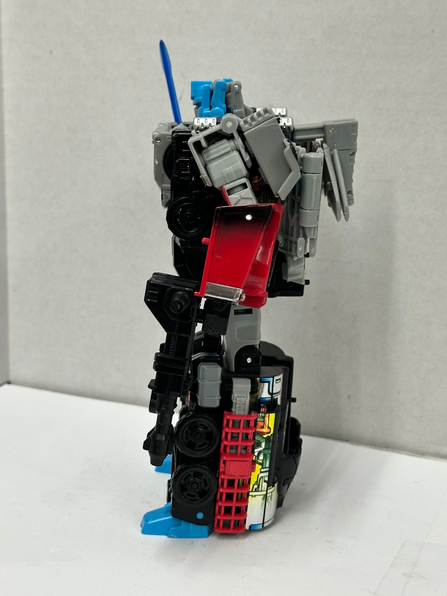 Transformers Laser Prime Titans Return Chaos On Velocitron Complete Action Fig