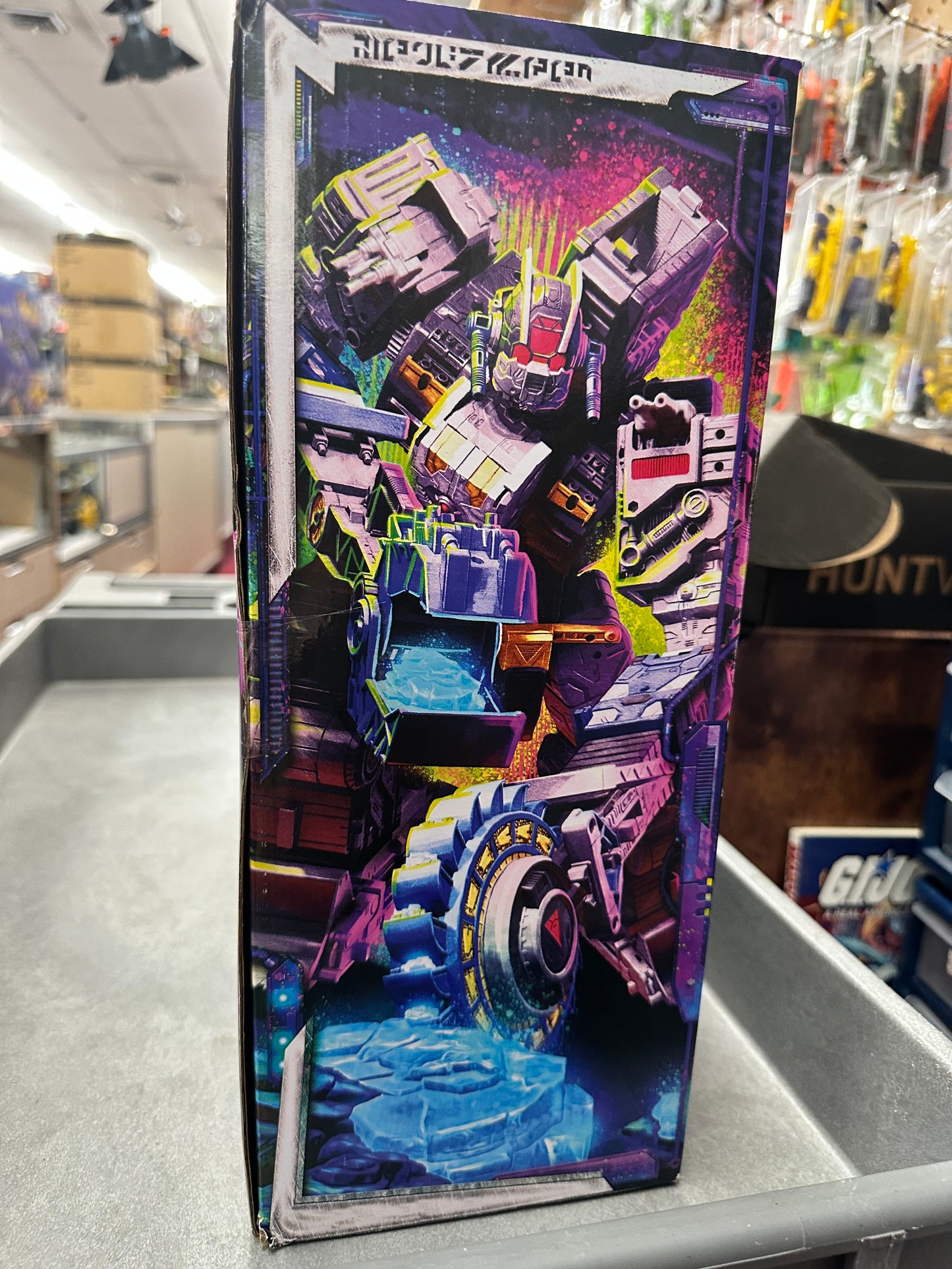 Transformers Legacy Titan Class Cybertron Universe Metroplex