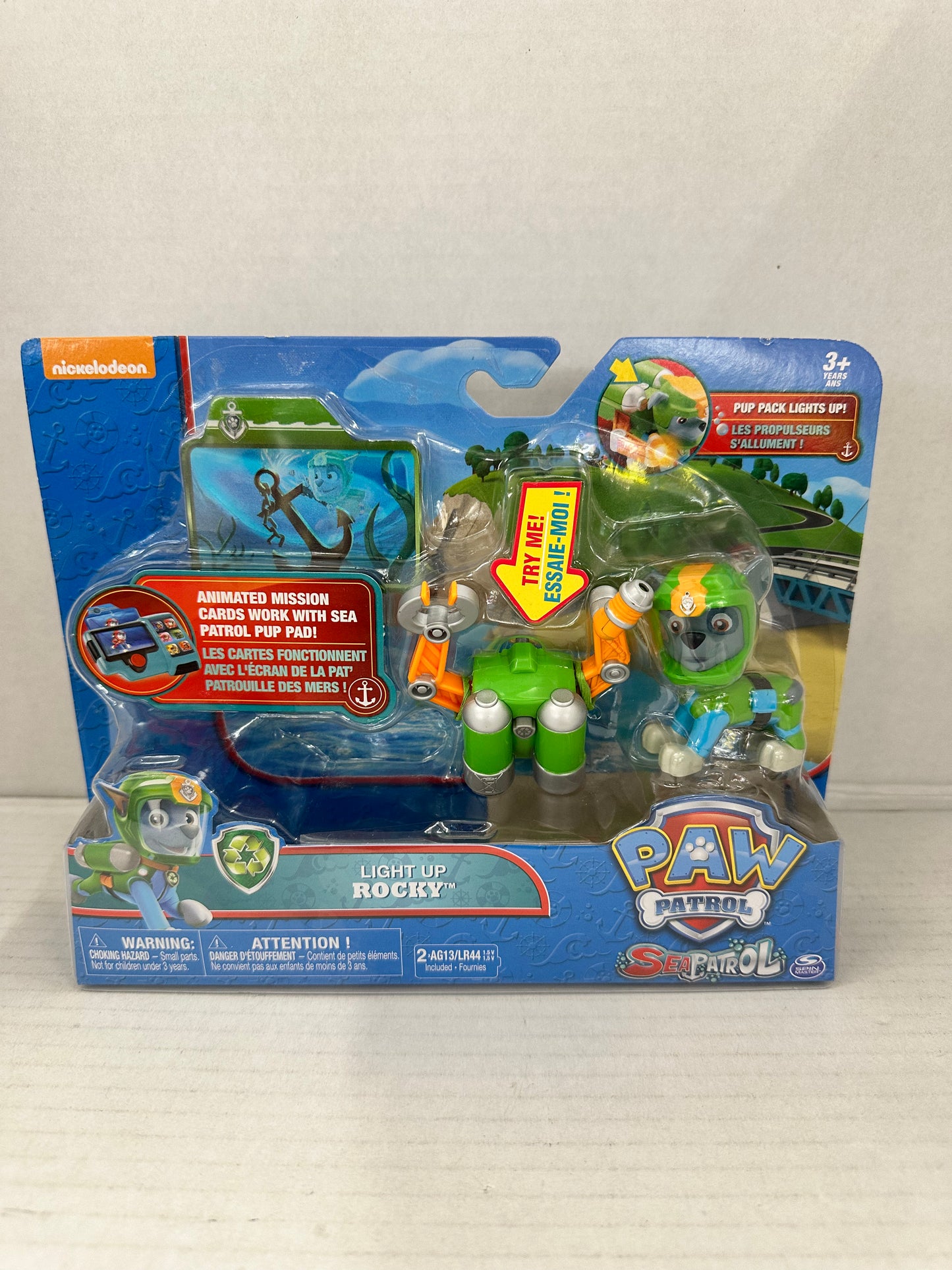 Paw Patrol Sea Patrol Light Up Rocky Action Pup Figure Scuba Under Water