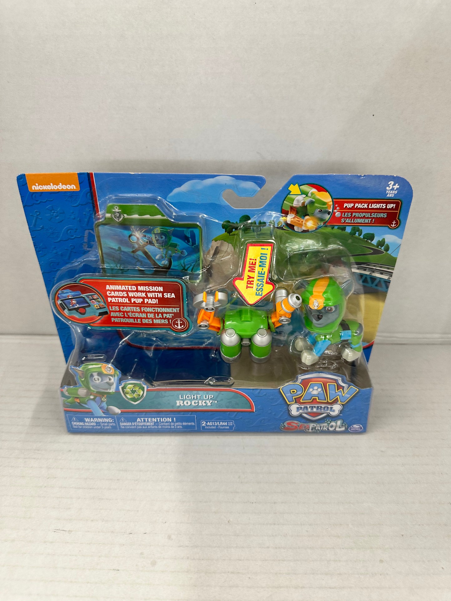Paw Patrol Sea Patrol Light Up Rocky Action Pup Figure Scuba Under Water